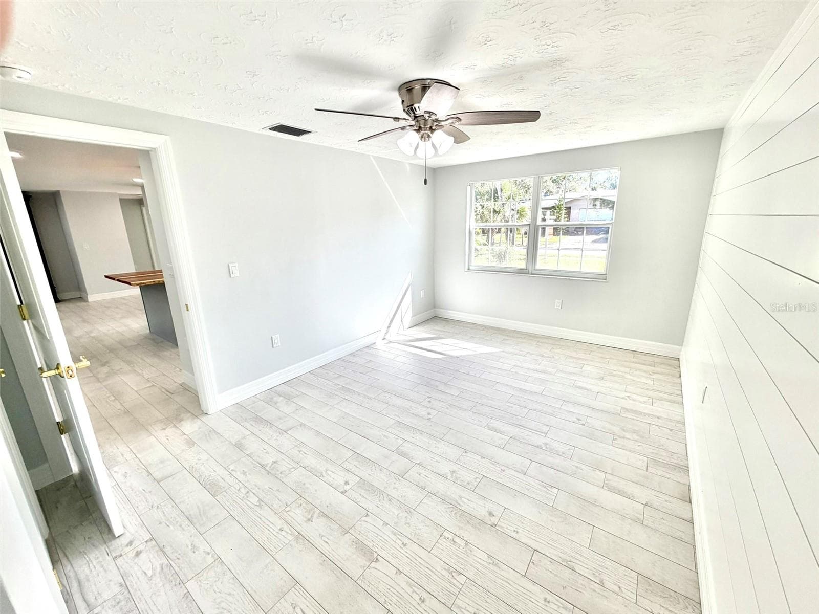 Primary Suite off of the Great Room - 336 SHADDOCK ST, TARPON SPRINGS