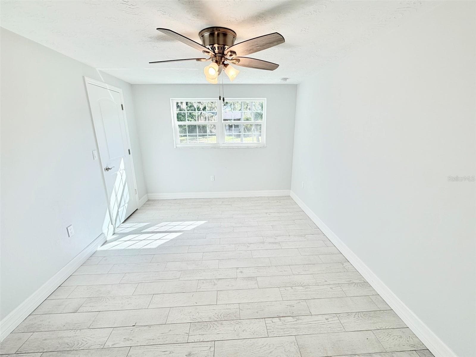 Second Bedroom has walk in closet and ensuite bath - 336 SHADDOCK ST, TARPON SPRINGS