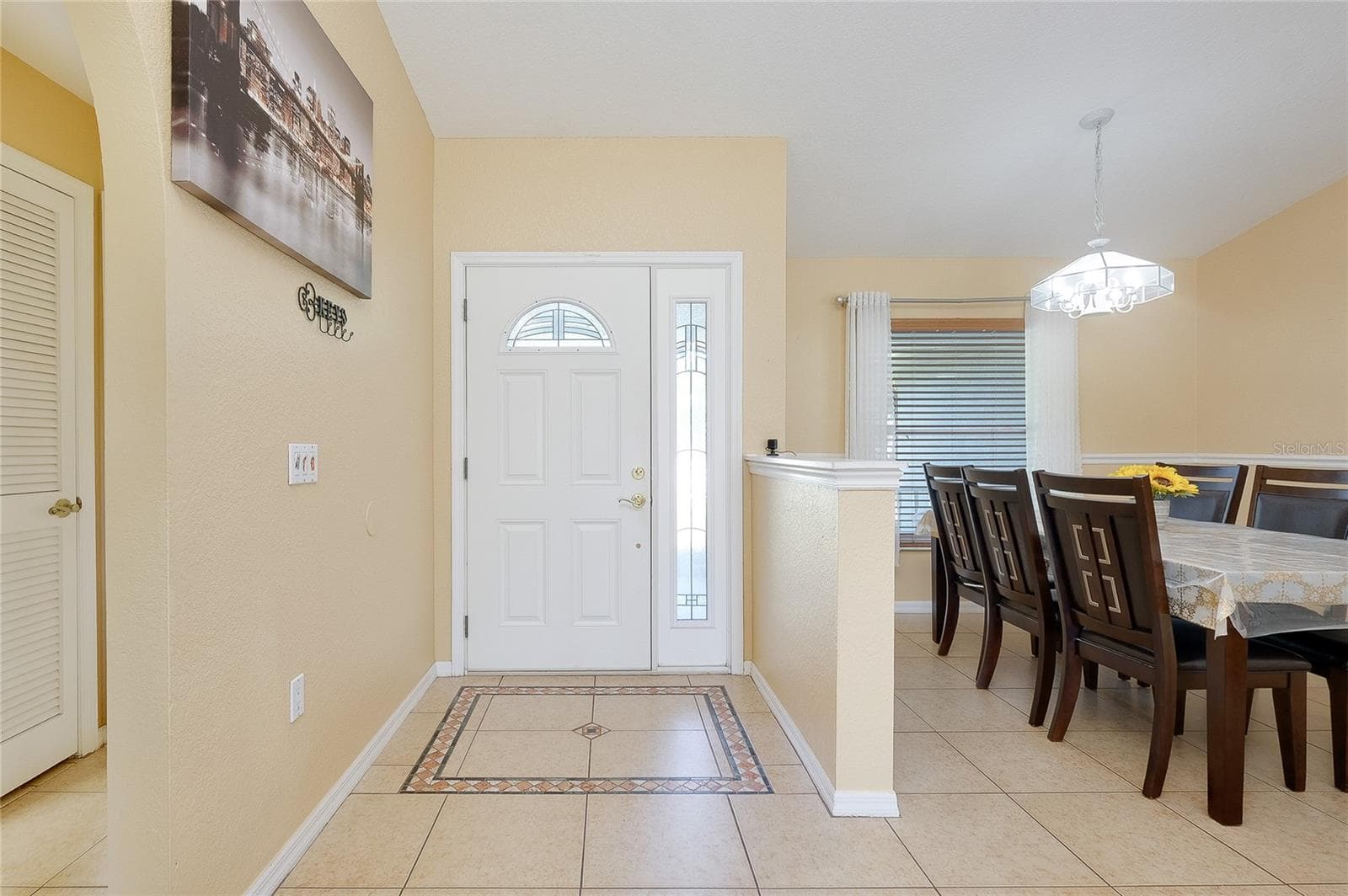 Single Family Residence at 2731 W PRICE BLVD, NORTH PORT, photo 4 of 32