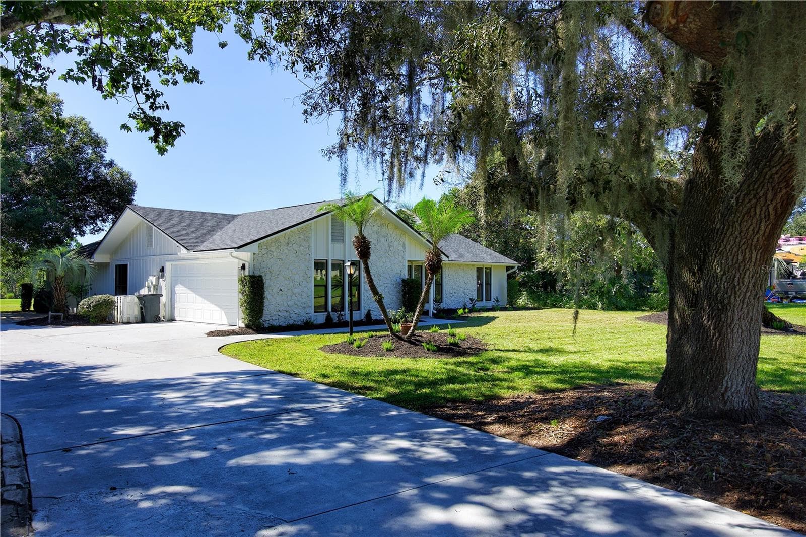 Single Family Residence at 1074 CLUB HOUSE BLVD, NEW SMYRNA BEACH, photo 2 of 59