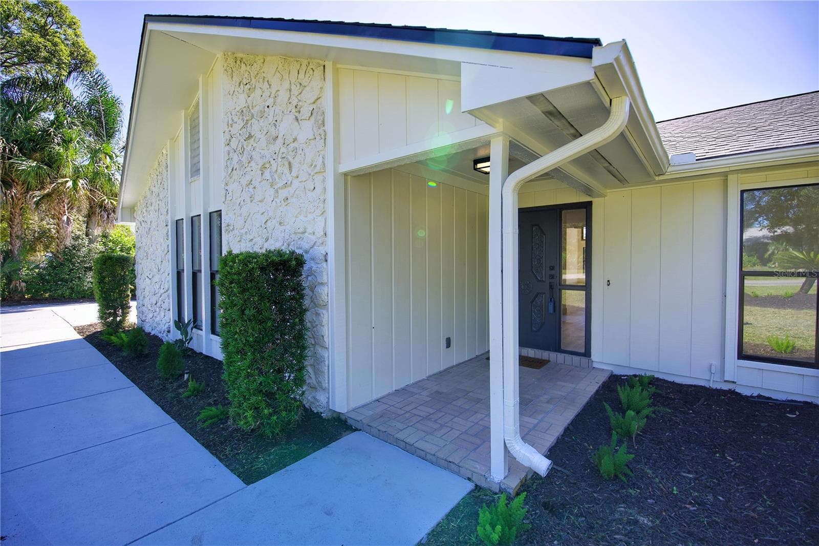 Single Family Residence at 1074 CLUB HOUSE BLVD, NEW SMYRNA BEACH, photo 3 of 59