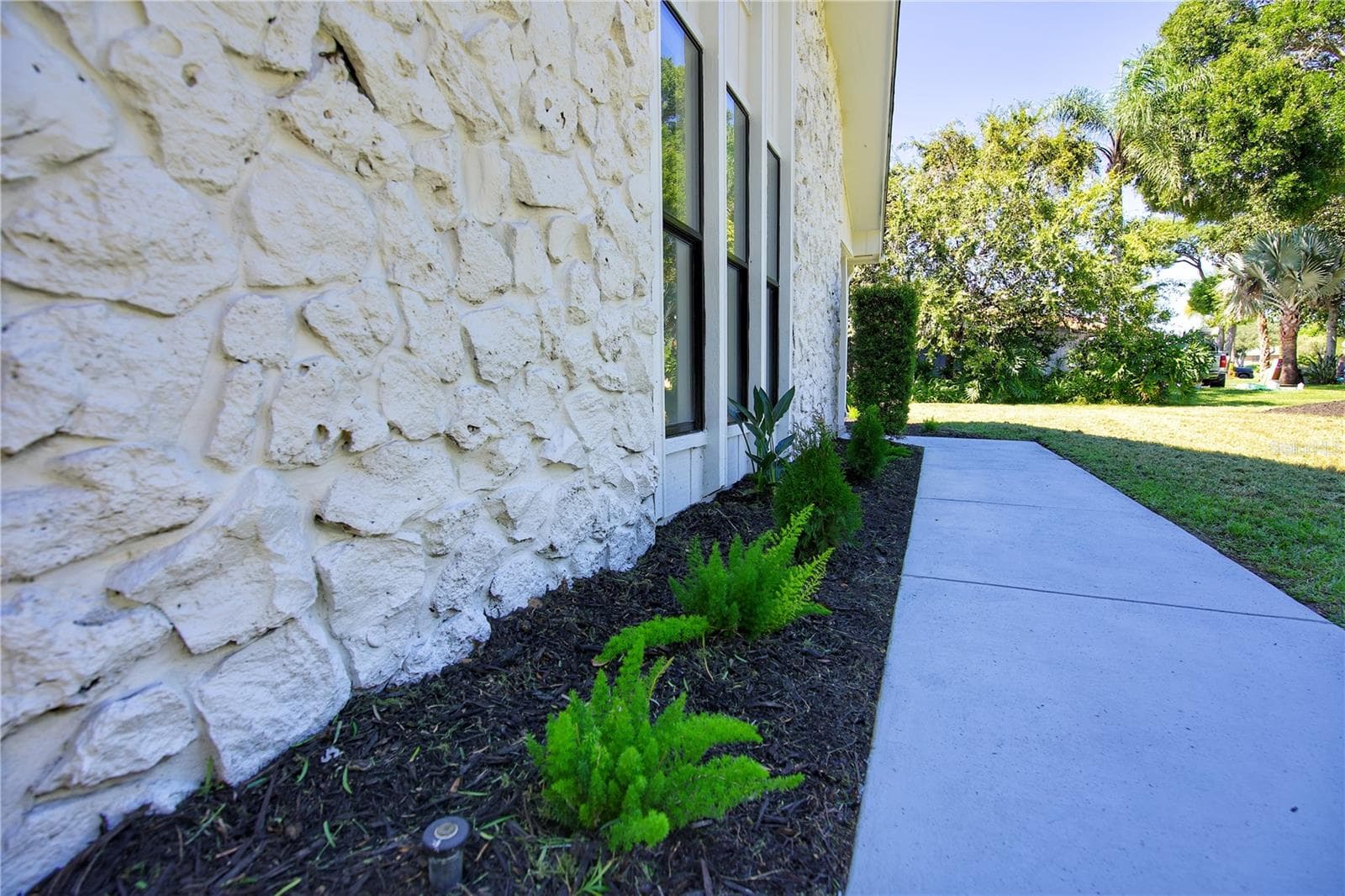 Single Family Residence at 1074 CLUB HOUSE BLVD, NEW SMYRNA BEACH, photo 4 of 59