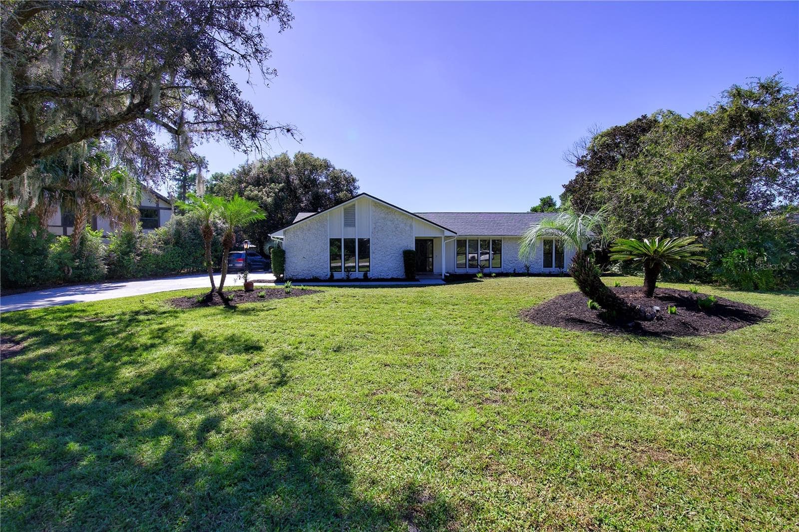 Single Family Residence at 1074 CLUB HOUSE BLVD, NEW SMYRNA BEACH, photo 7 of 59