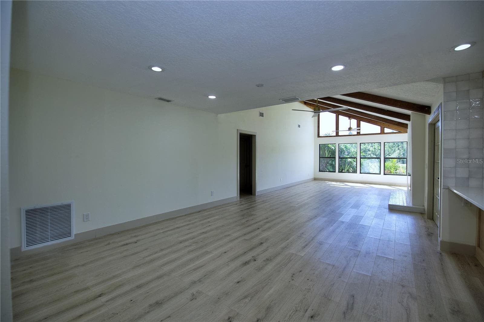 Single Family Residence at 1074 CLUB HOUSE BLVD, NEW SMYRNA BEACH, photo 15 of 59