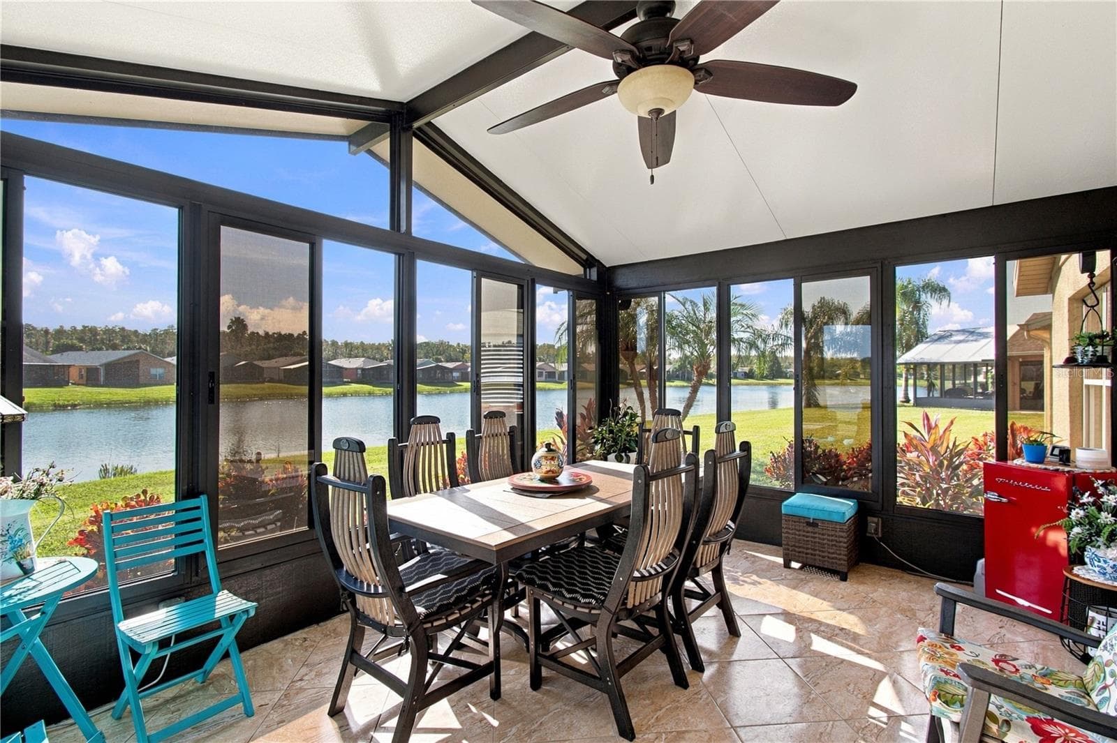 INCREDIBLE VIEWS - 137 RIALTO RD, POINCIANA
