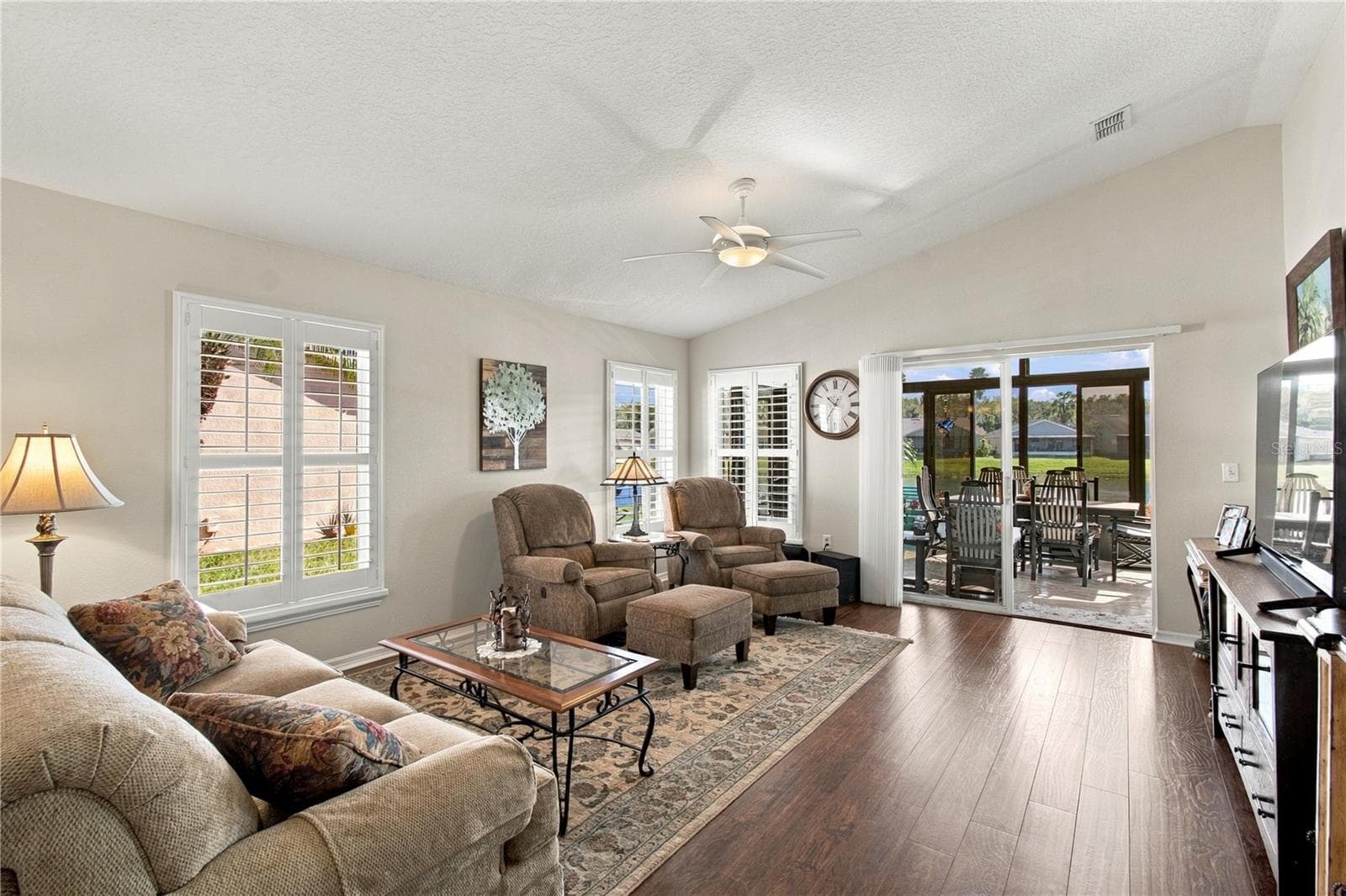 LUXURY VINYL FLOORING THOUGHOUT - 137 RIALTO RD, POINCIANA