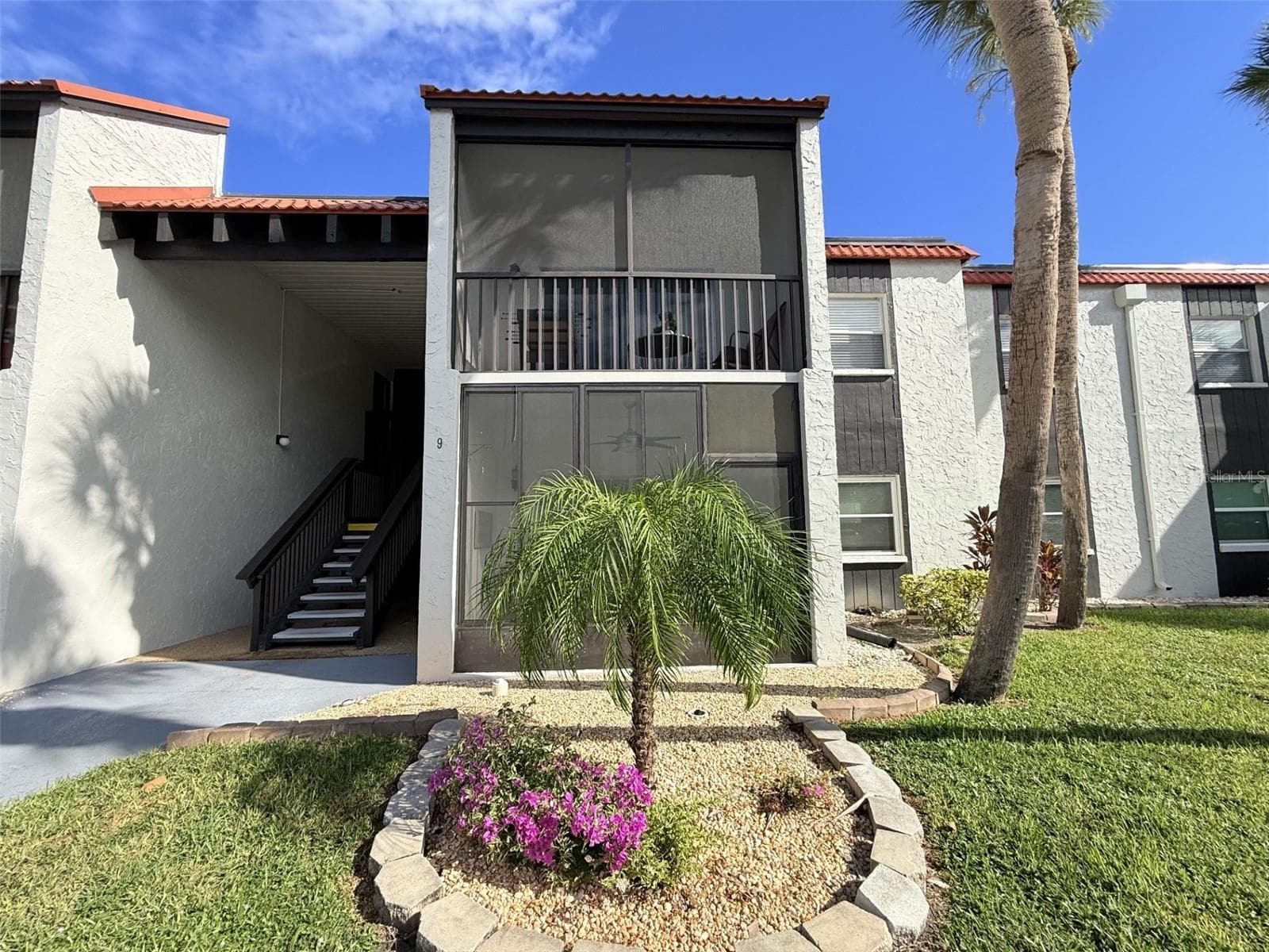 Fresh Landscaping - 3231 BENEVA RD #101, SARASOTA