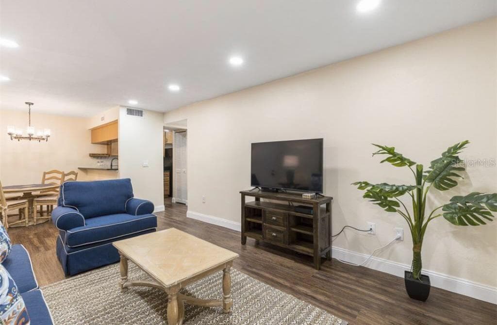 Condominium at 3231 BENEVA RD #101, SARASOTA, photo 7 of 32