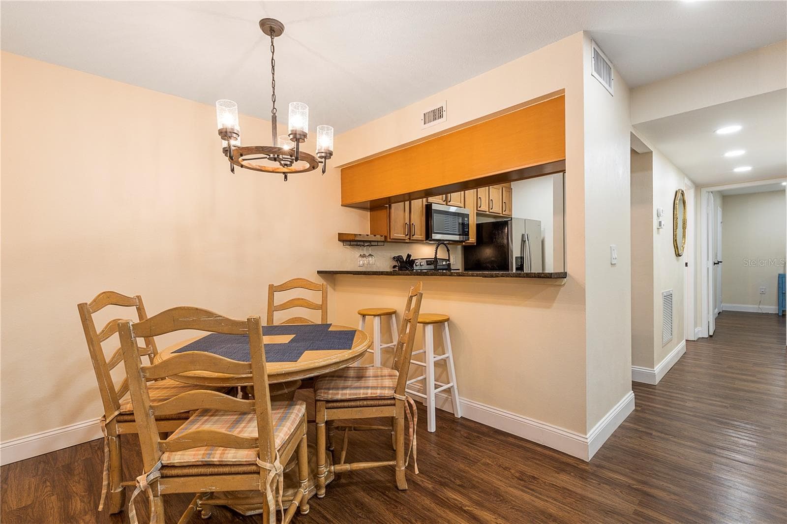 Condominium at 3231 BENEVA RD #101, SARASOTA, photo 11 of 32