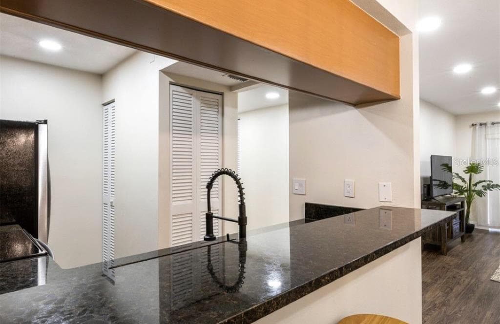 Condominium at 3231 BENEVA RD #101, SARASOTA, photo 12 of 32