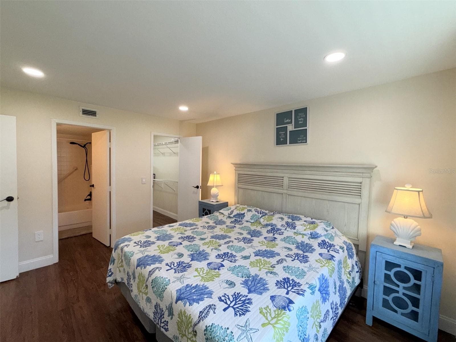 Condominium at 3231 BENEVA RD #101, SARASOTA, photo 18 of 32