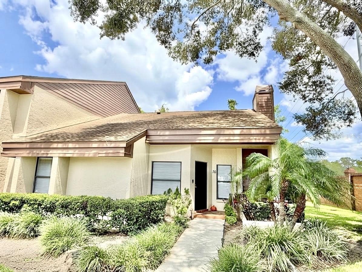 Condominium at 2816 COUNTRYBROOK DR #L16, PALM HARBOR, photo 2 of 35