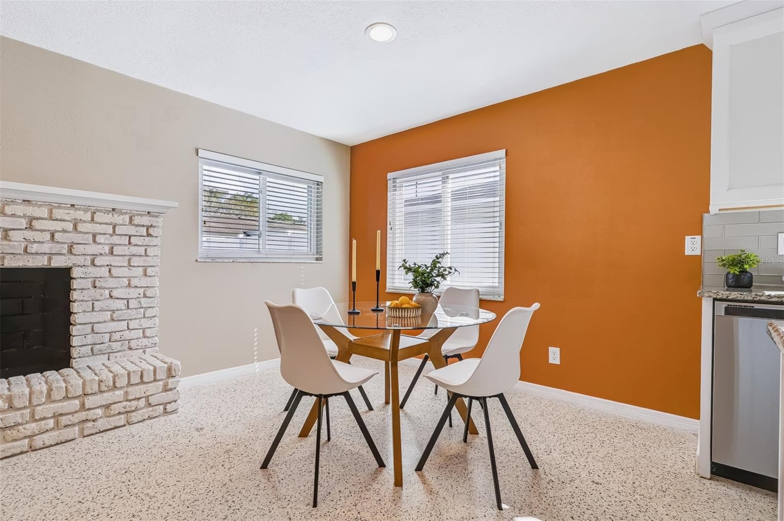 Eat-In Area - 624 DUNRAVEN DR, WINTER PARK