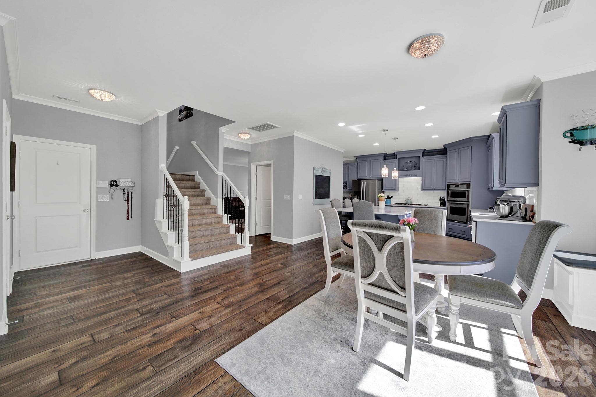 Causal Dining with Built-in Bench at Bay Window - 17219 W Marbella Lane, Fort Mill