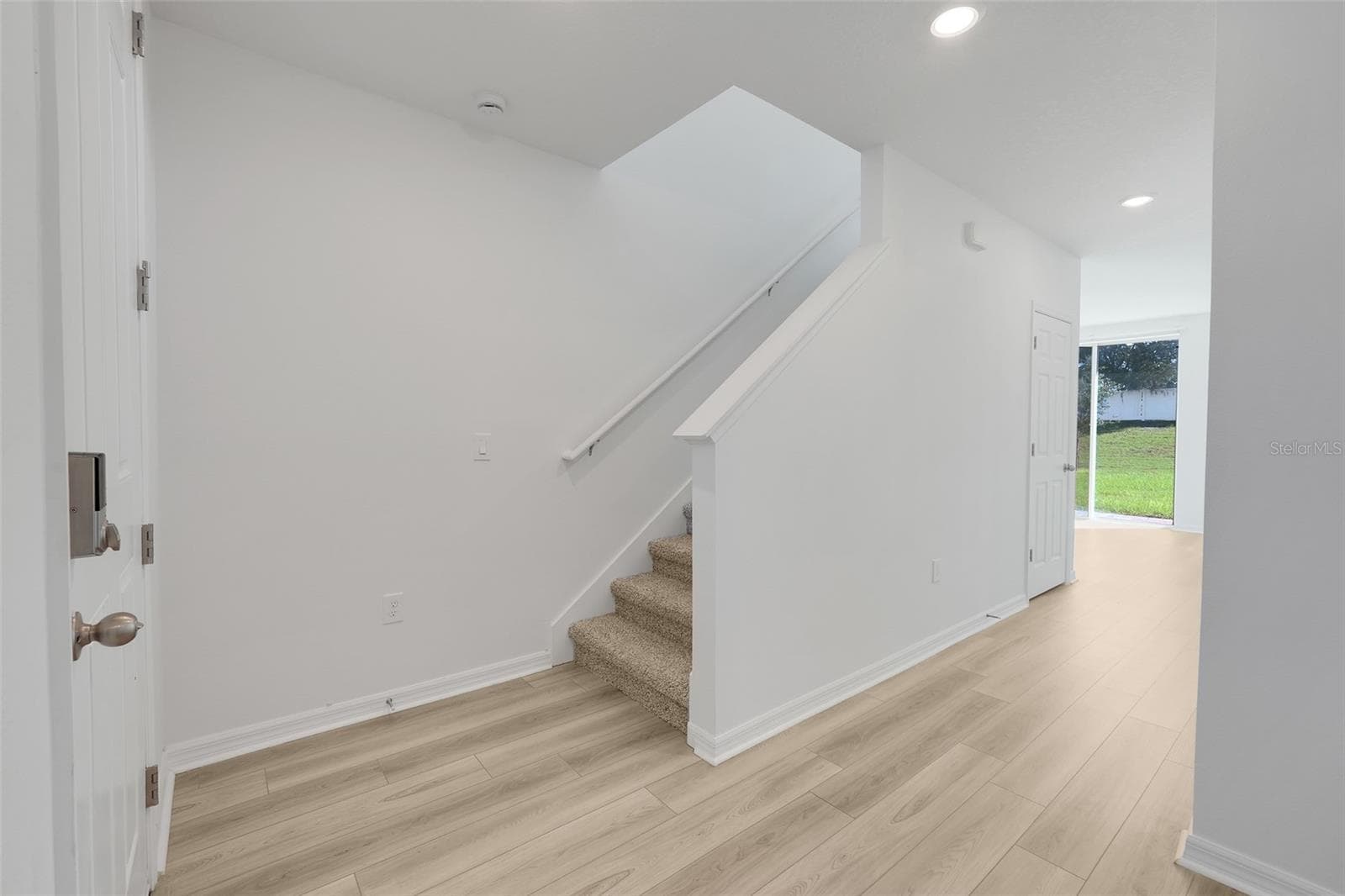 Single Family Residence at 2401 WHITE TAIL ST, DAVENPORT, photo 14 of 47