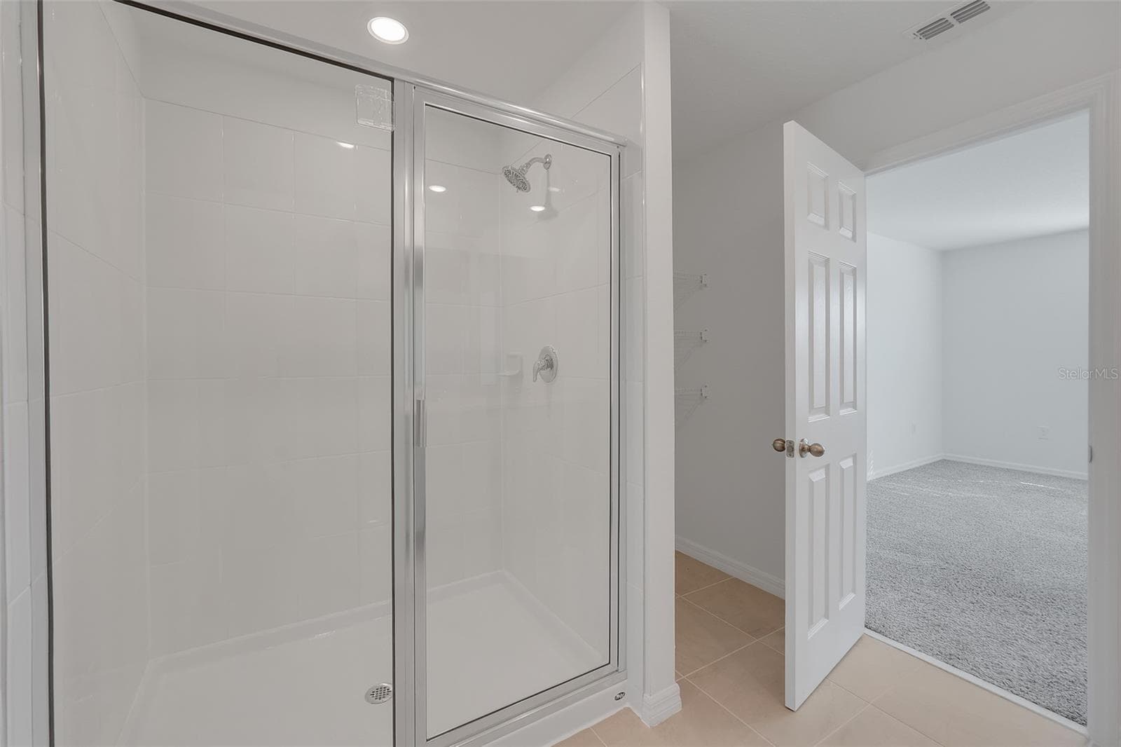 Master Bathroom with Walk in Shower - 2401 WHITE TAIL ST, DAVENPORT
