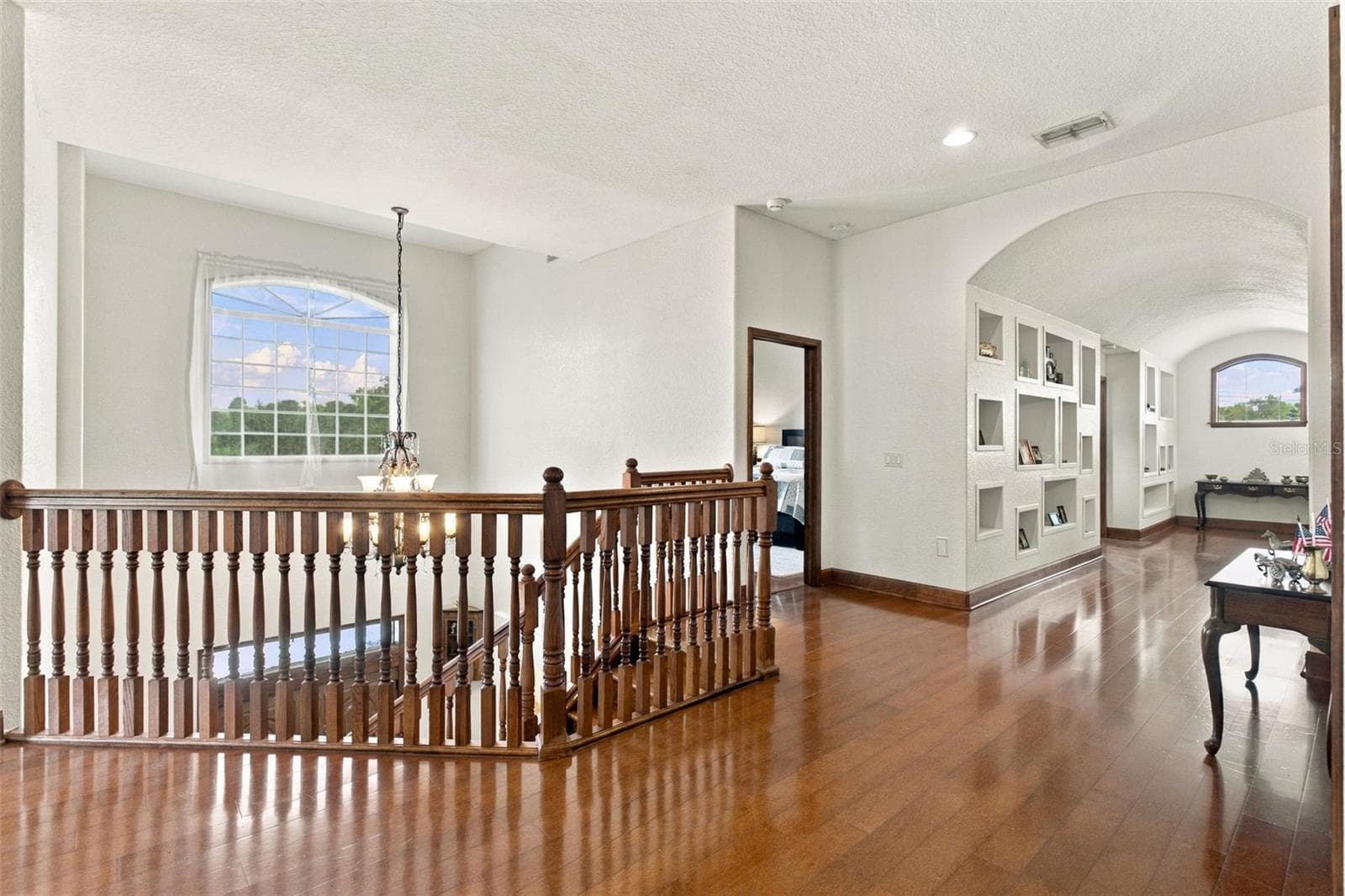 UPSTAIRS LANDING - 10484 GYPSY AVE, WEEKI WACHEE