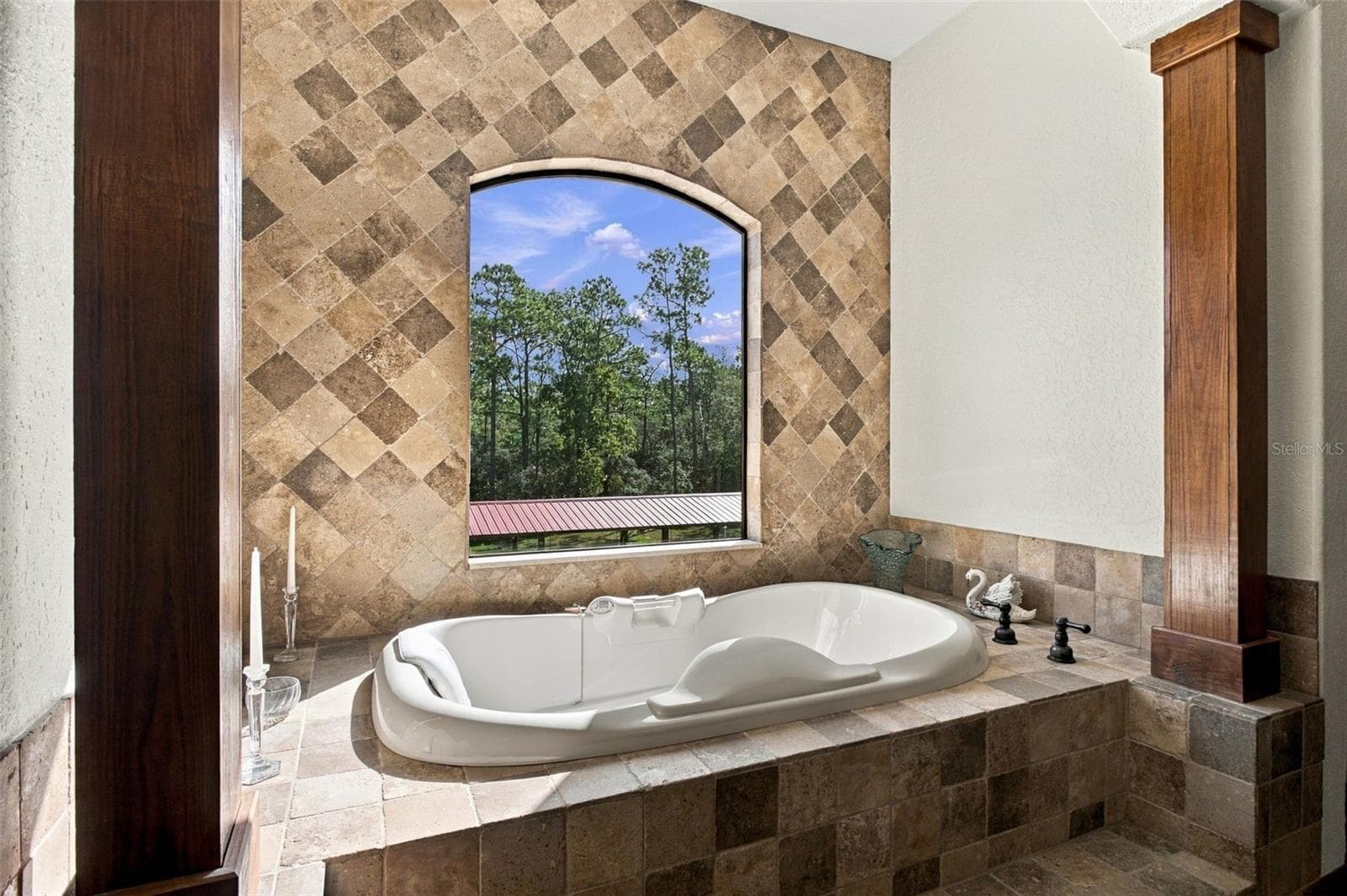 PRIMARY BATHROOM - 10484 GYPSY AVE, WEEKI WACHEE