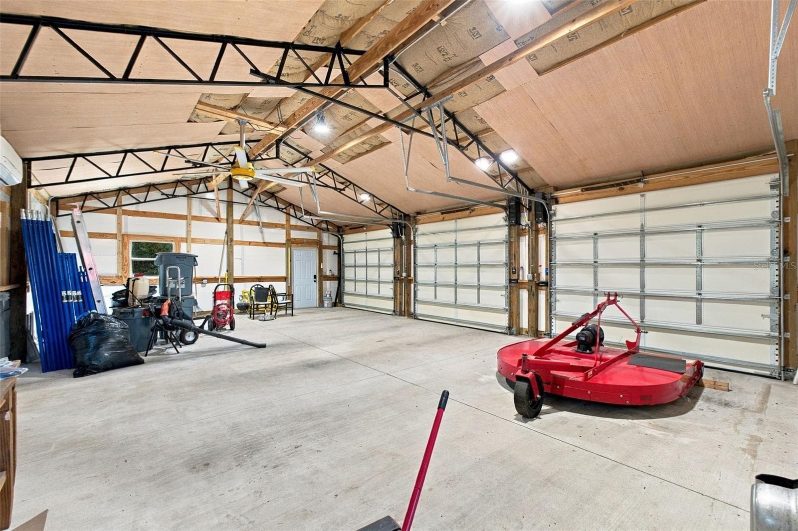 DETACHED 3 CAR GARAGE - 10484 GYPSY AVE, WEEKI WACHEE