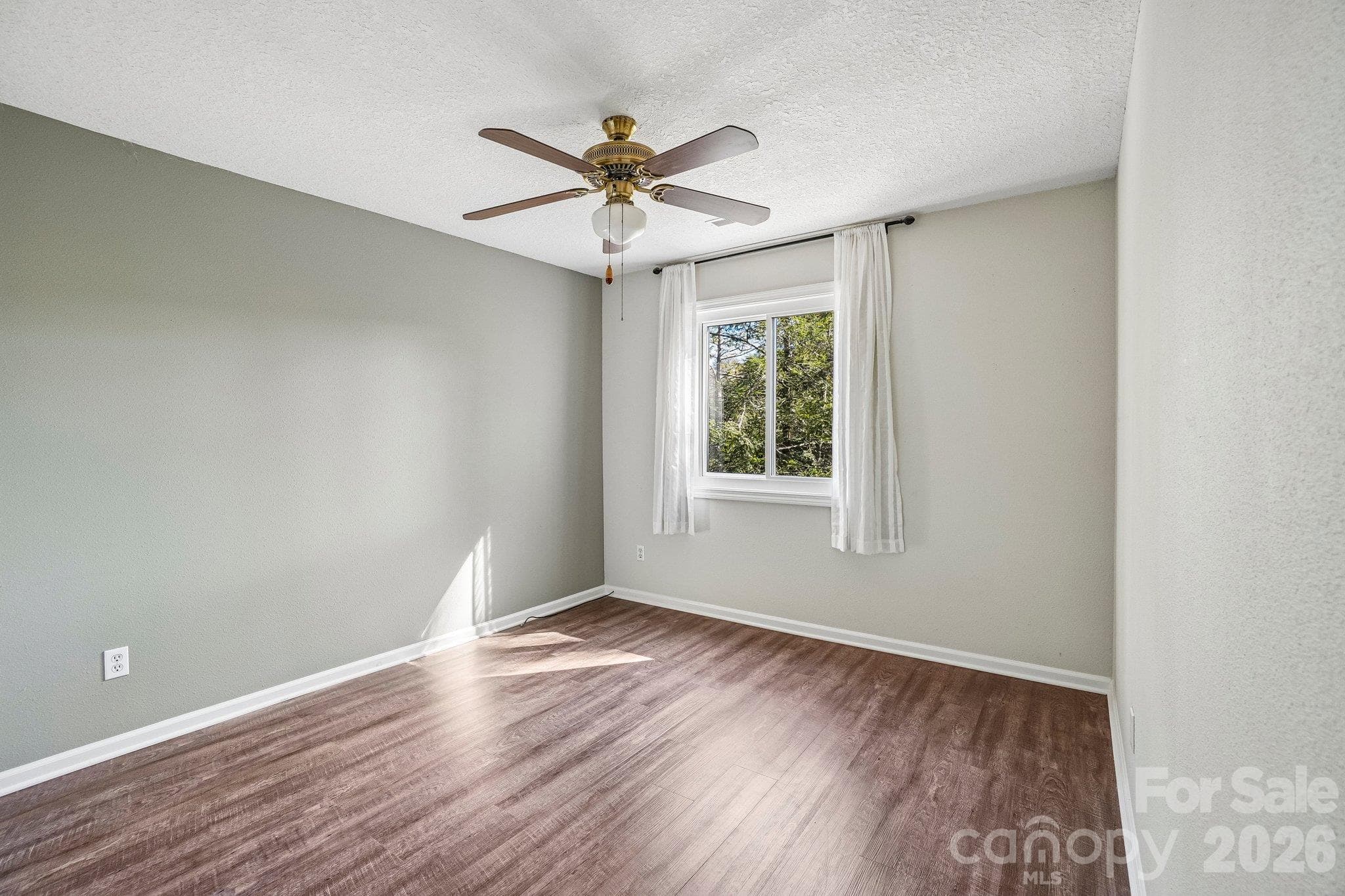 Condominium at 82 Laurelwood Circle W, Hendersonville, photo 19 of 38