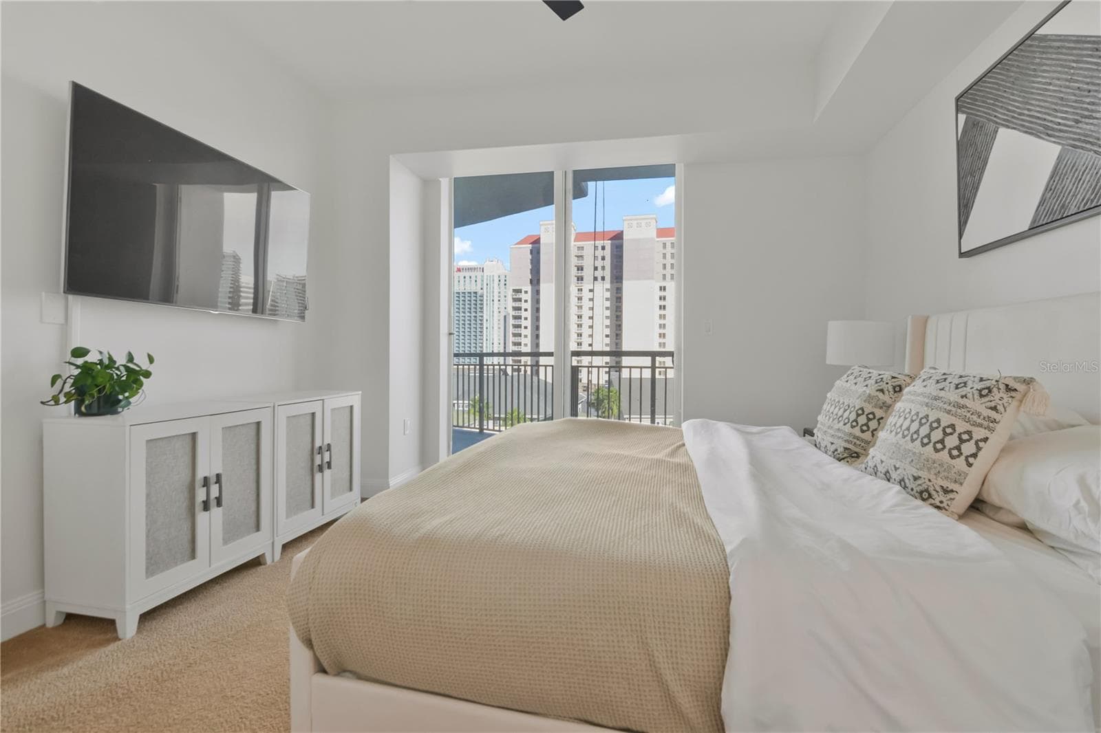 Owners Retreat - 450 KNIGHTS RUN AVE #803, TAMPA