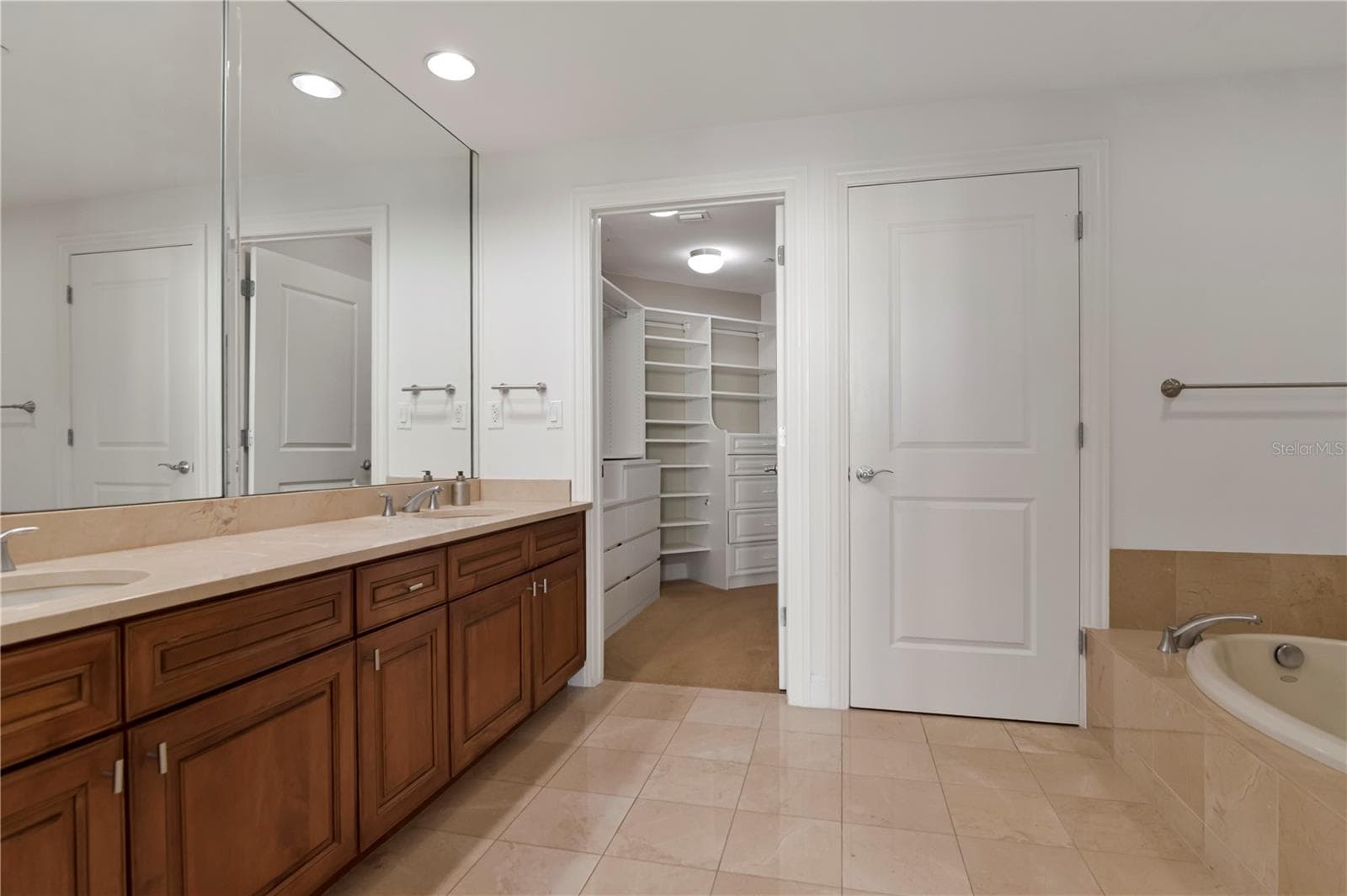 Condominium at 450 KNIGHTS RUN AVE #803, TAMPA, photo 22 of 62