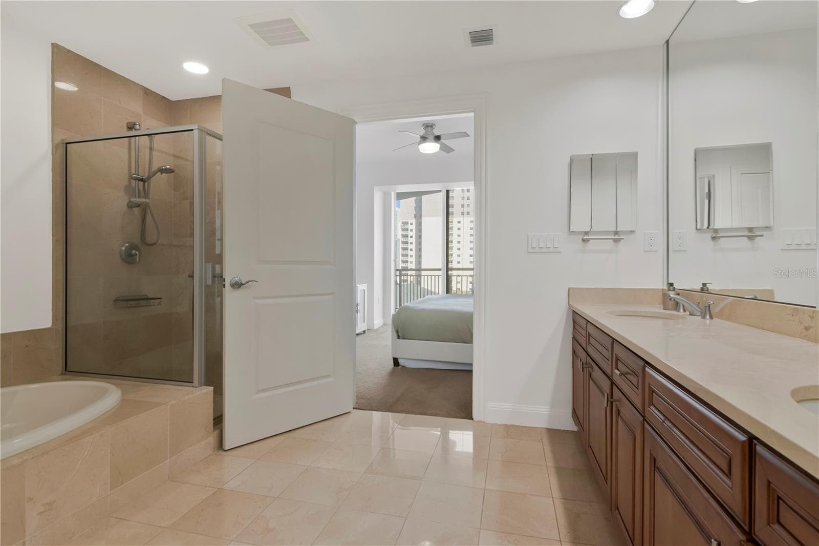 Condominium at 450 KNIGHTS RUN AVE #803, TAMPA, photo 24 of 62