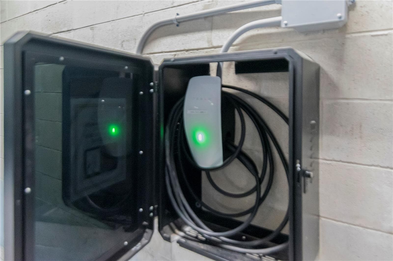 Building EV Chargers - 450 KNIGHTS RUN AVE #803, TAMPA