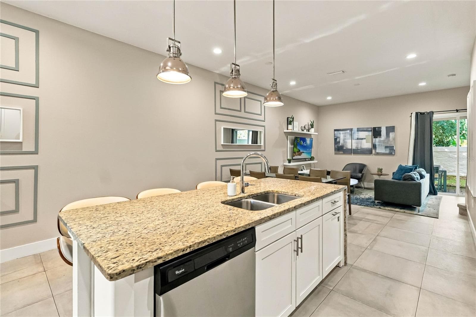 Townhouse at 2608 SUNRISE SHORES DR, KISSIMMEE, photo 13 of 53