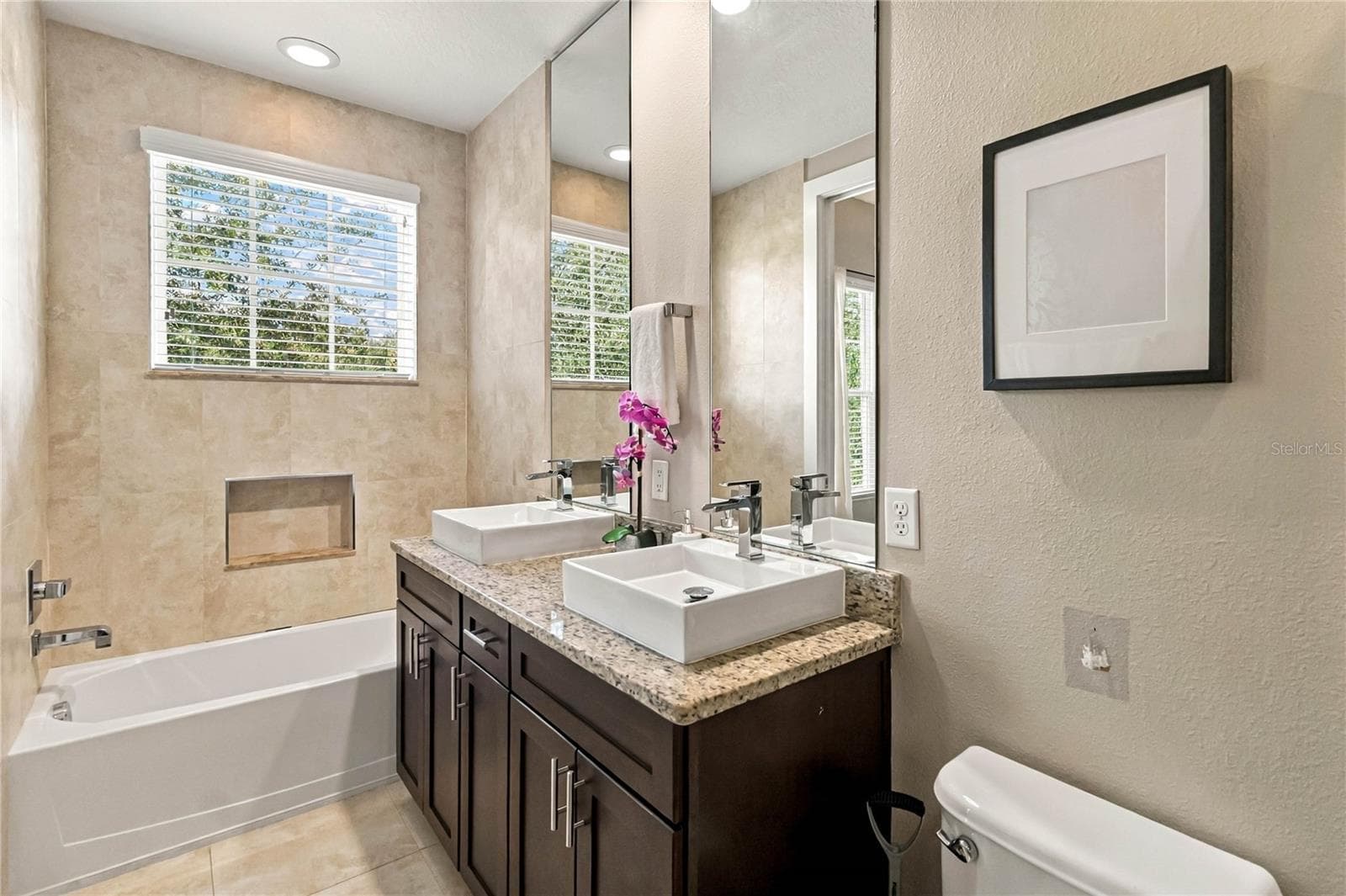 Townhouse at 2608 SUNRISE SHORES DR, KISSIMMEE, photo 23 of 53