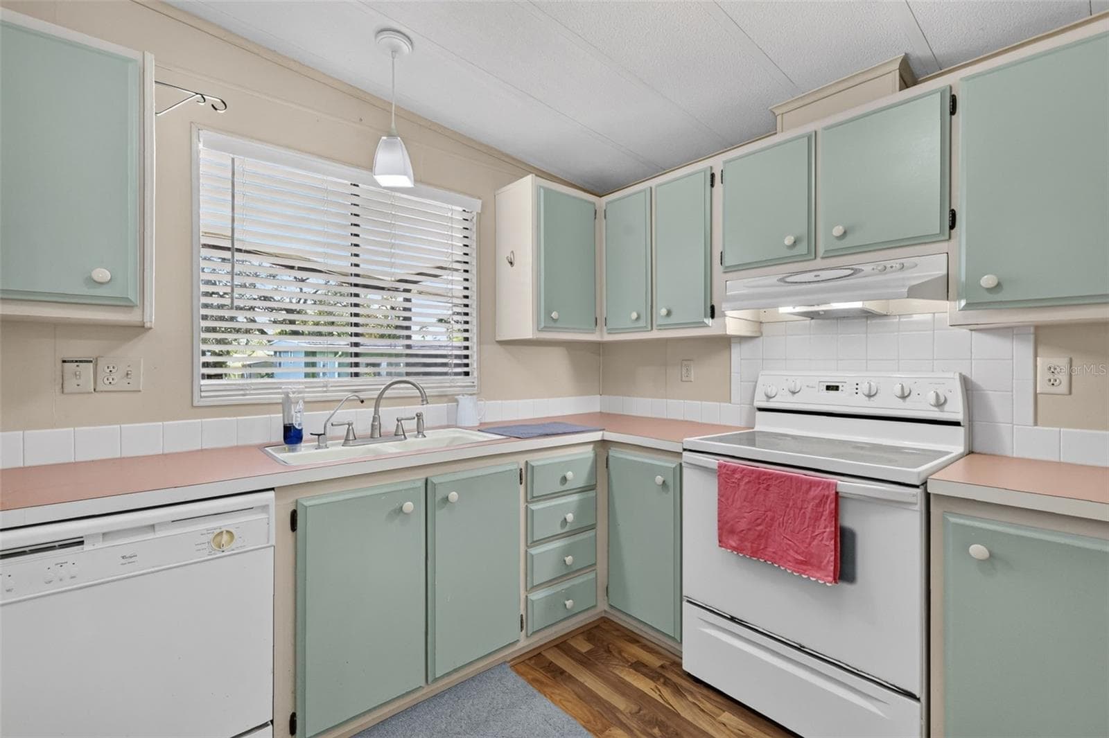 Manufactured Home at 2005 STACEY DR, MOUNT DORA, photo 21 of 41