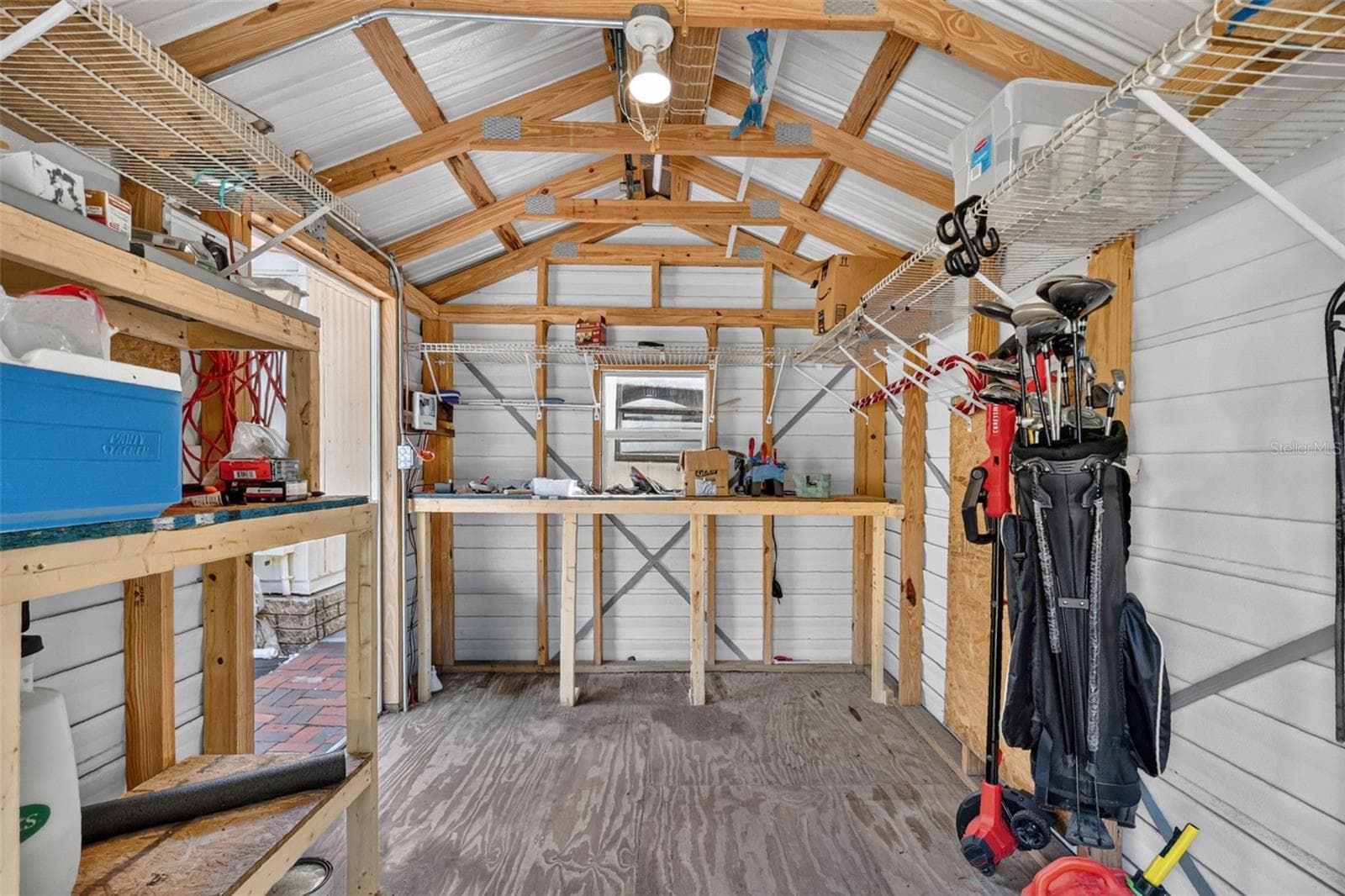 Room enough for a 42'deck riding lawn mower - 2005 STACEY DR, MOUNT DORA