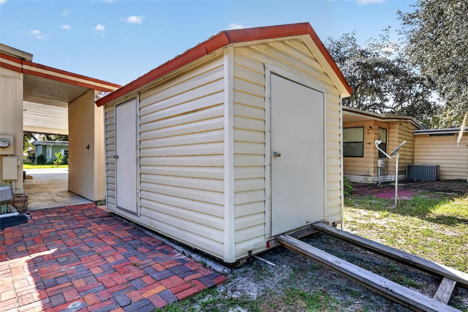 Manufactured Home at 2005 STACEY DR, MOUNT DORA, photo 29 of 41