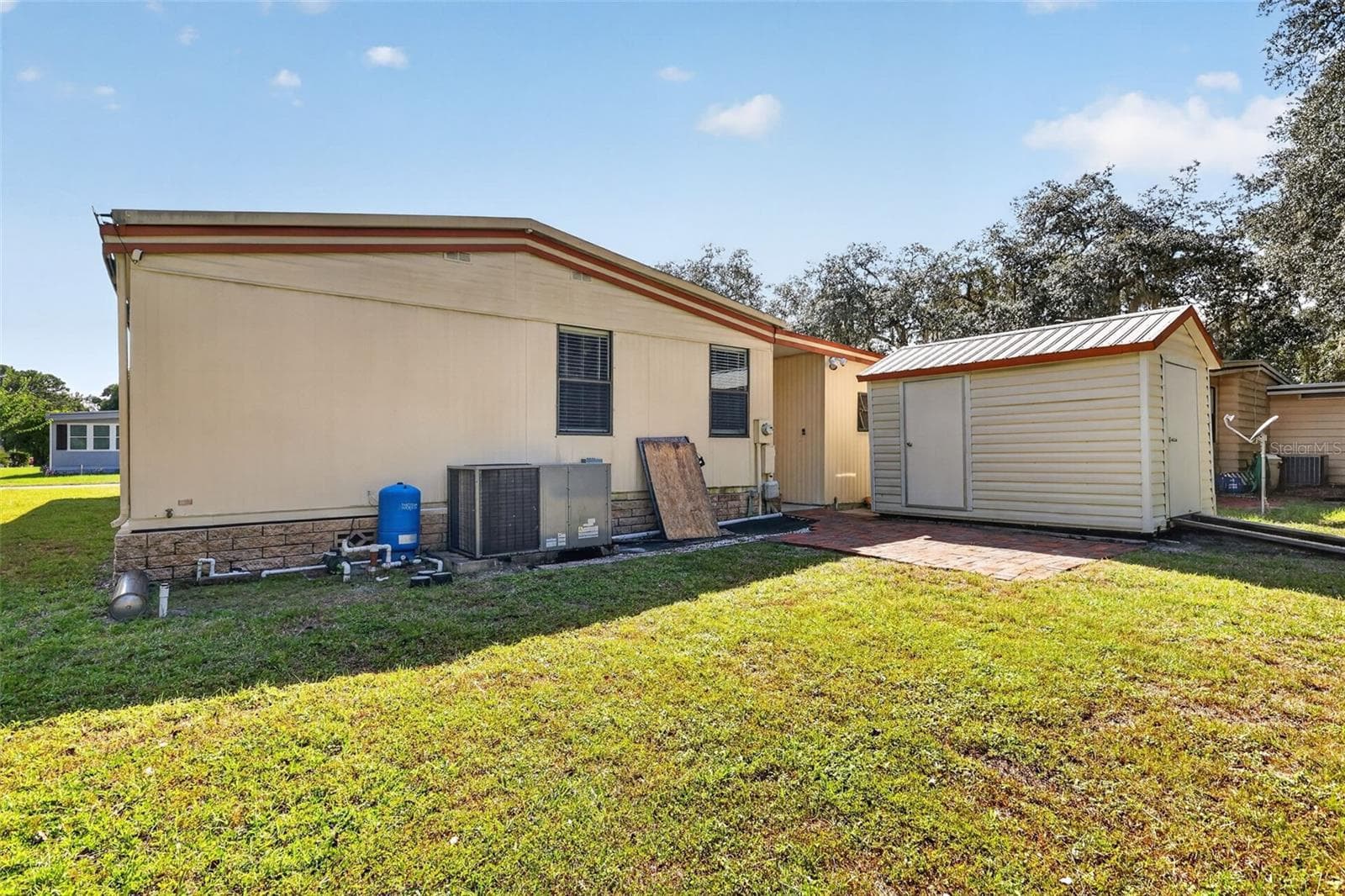 Manufactured Home at 2005 STACEY DR, MOUNT DORA, photo 30 of 41