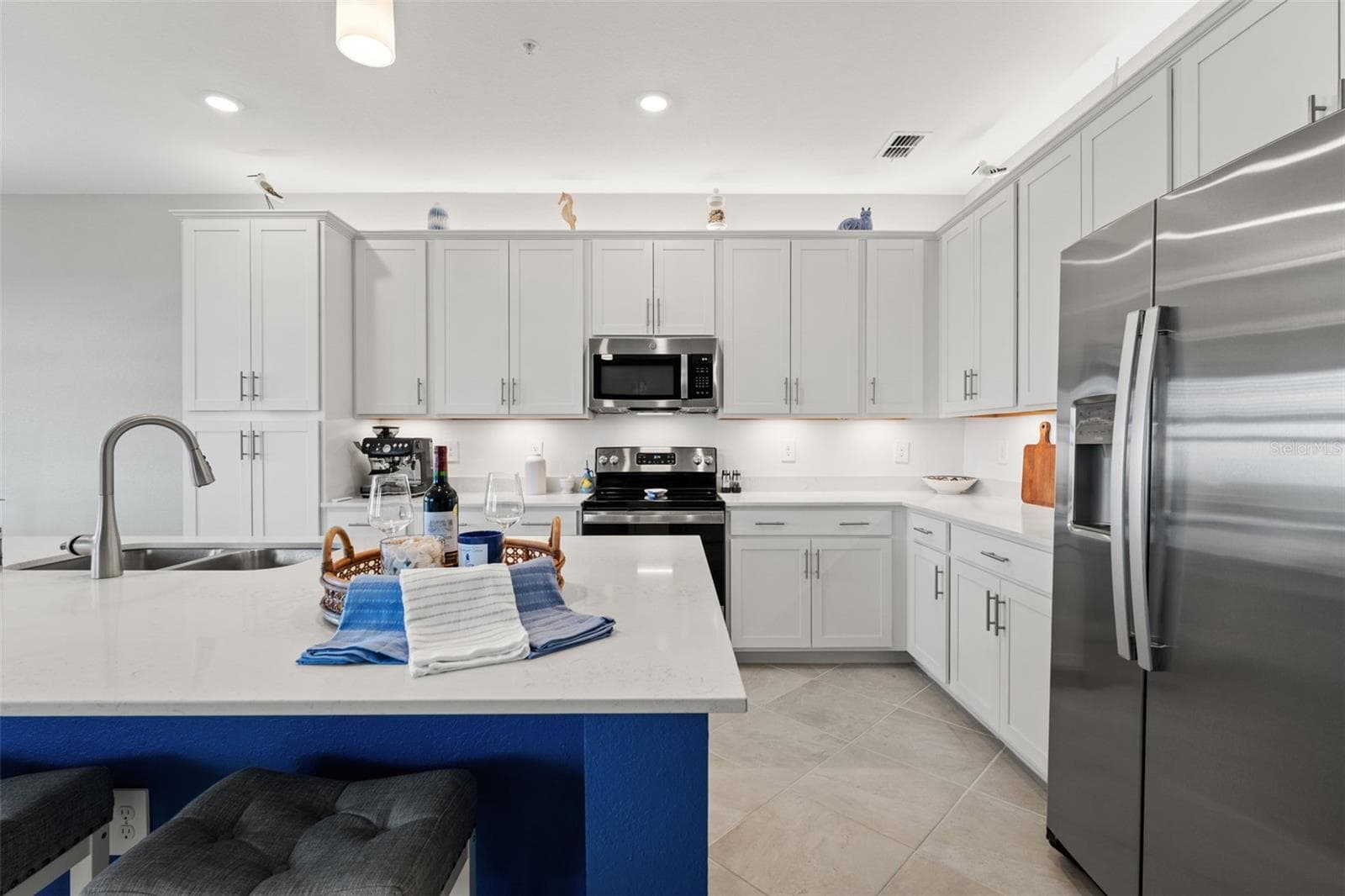 Condominium at 12280 WELLEN GOLF ST #402, VENICE, photo 4 of 49