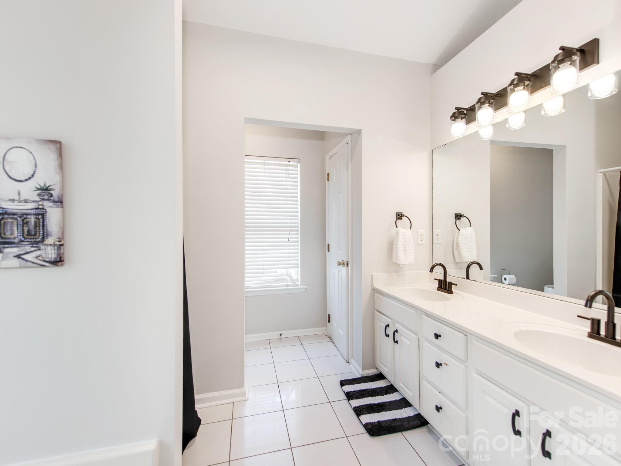 Single Family Residence at 7707 Nicolette Court, Charlotte, photo 15 of 23
