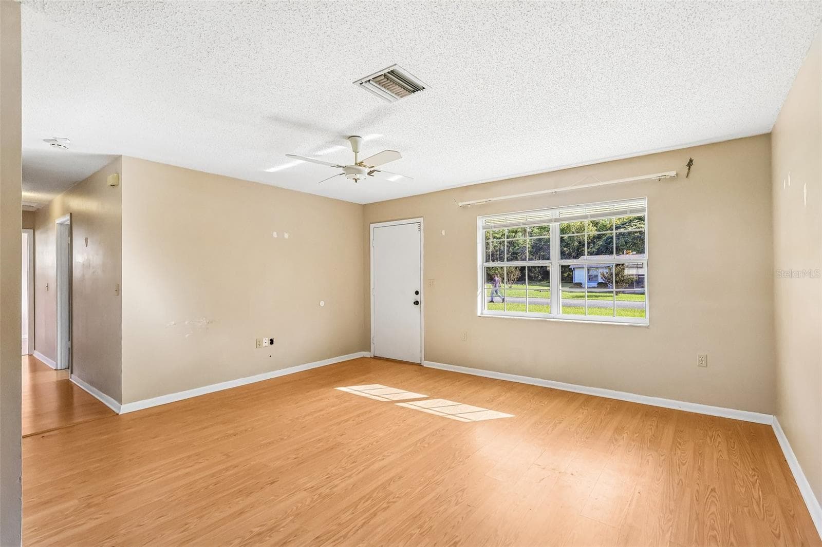 Single Family Residence at 14152 SW 42ND TERRACE RD, OCALA, photo 6 of 34