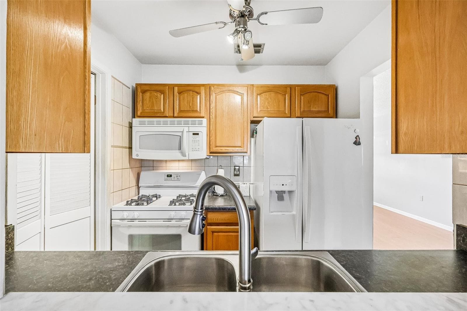 Single Family Residence at 14152 SW 42ND TERRACE RD, OCALA, photo 9 of 34