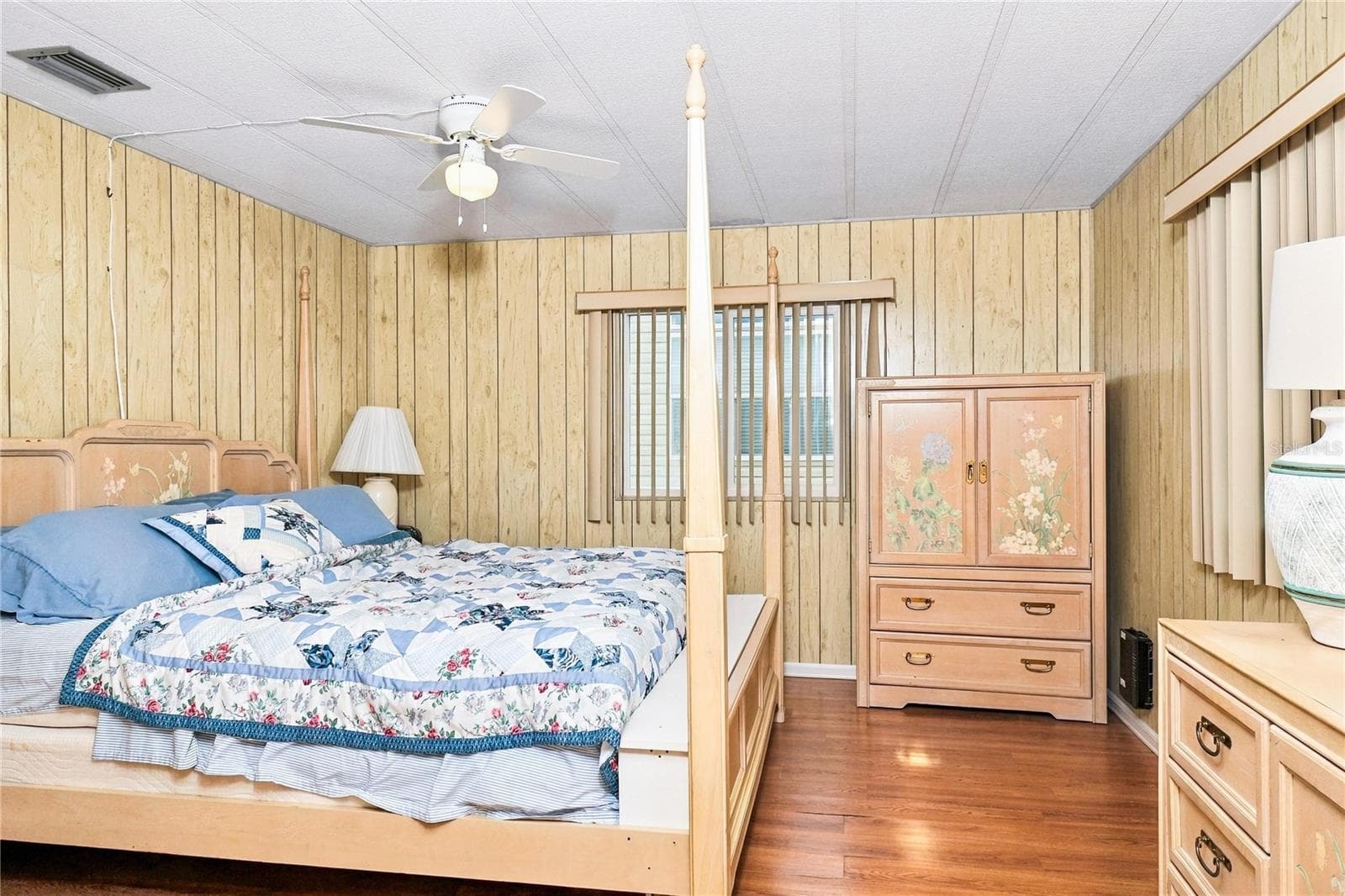 Manufactured Home at 142 DUCHESS AVE, NOKOMIS, photo 10 of 16