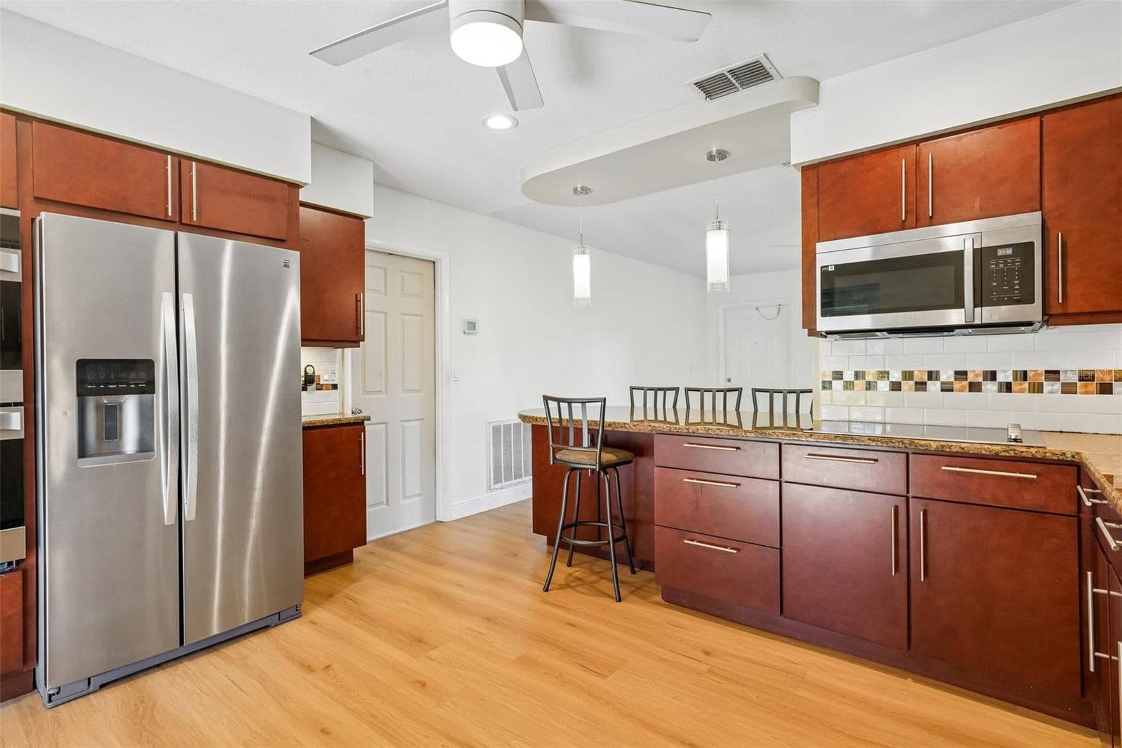 Duplex at 4100 45TH AVE N, ST PETERSBURG, photo 20 of 36
