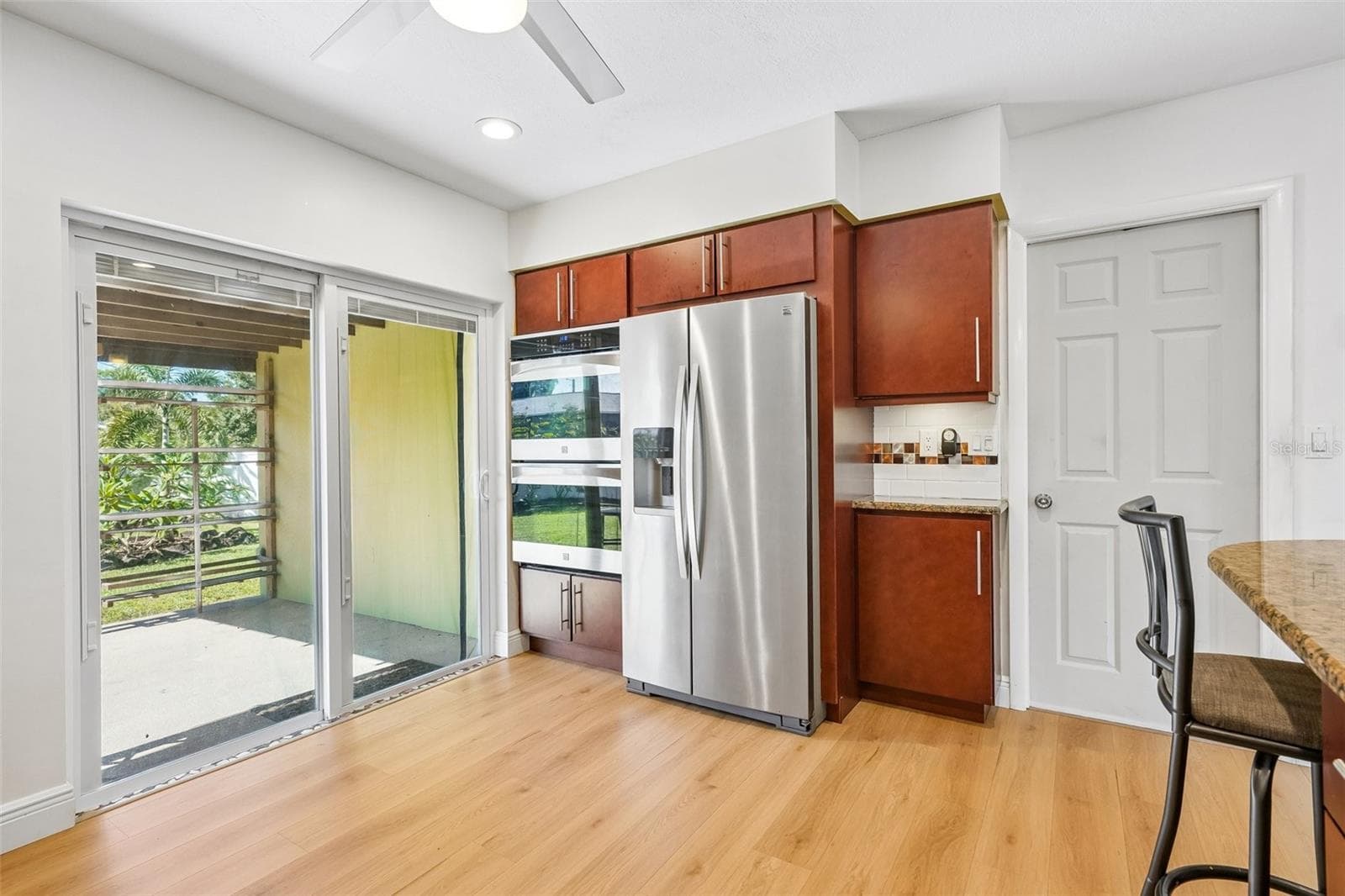Duplex at 4100 45TH AVE N, ST PETERSBURG, photo 21 of 36