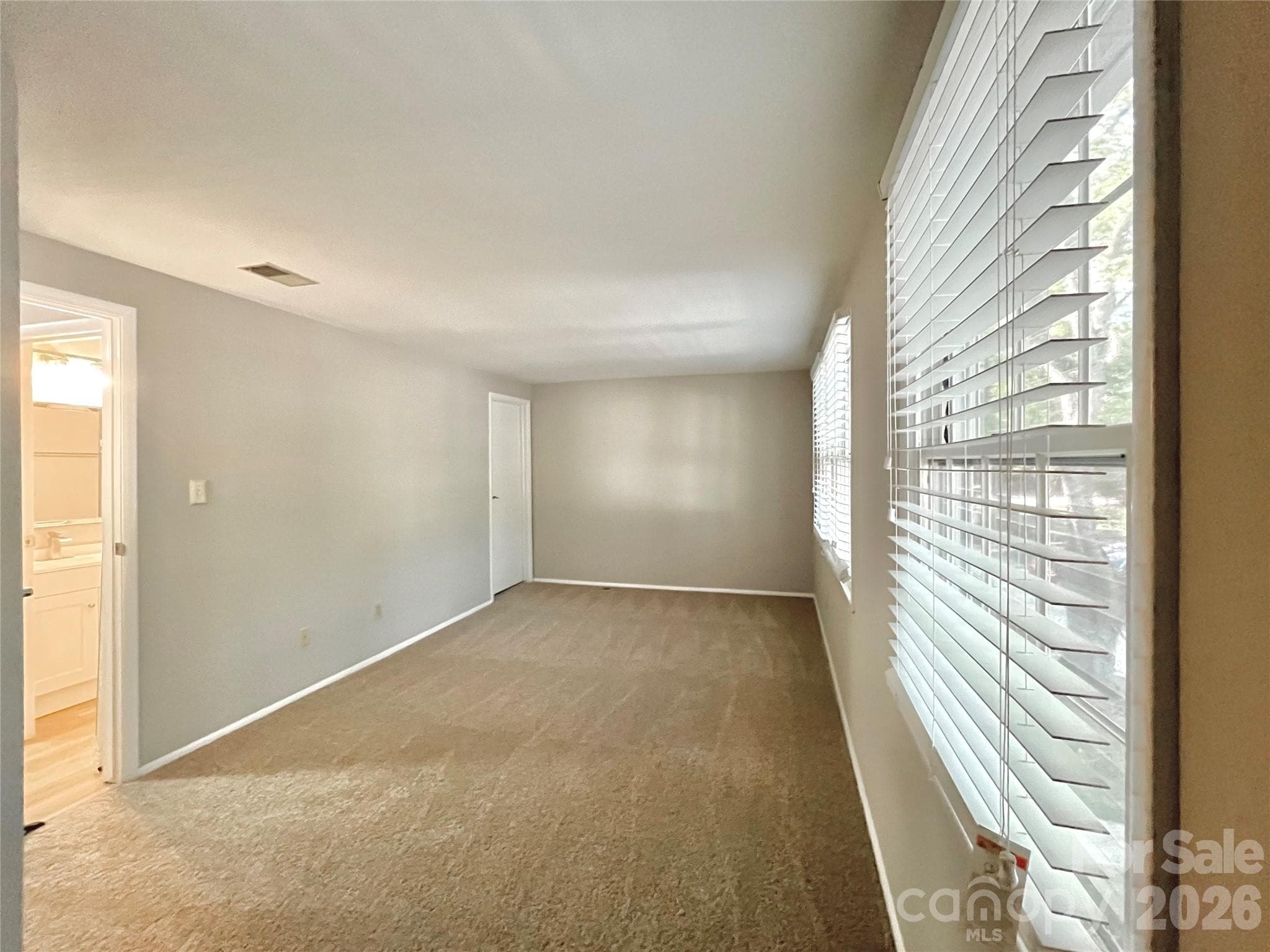 Townhouse at 8234 Knights Bridge Road, Charlotte, photo 11 of 16