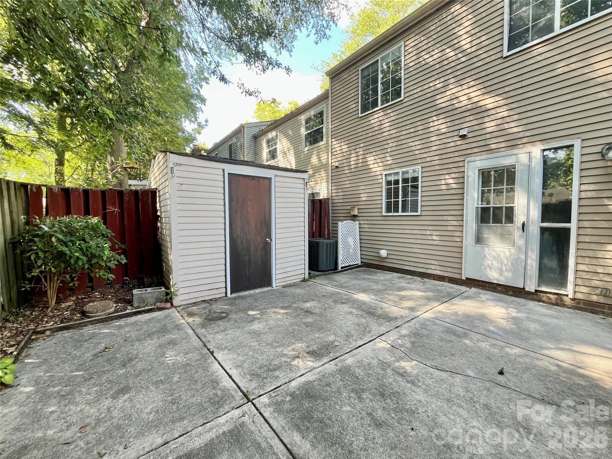 Townhouse at 8234 Knights Bridge Road, Charlotte, photo 16 of 16