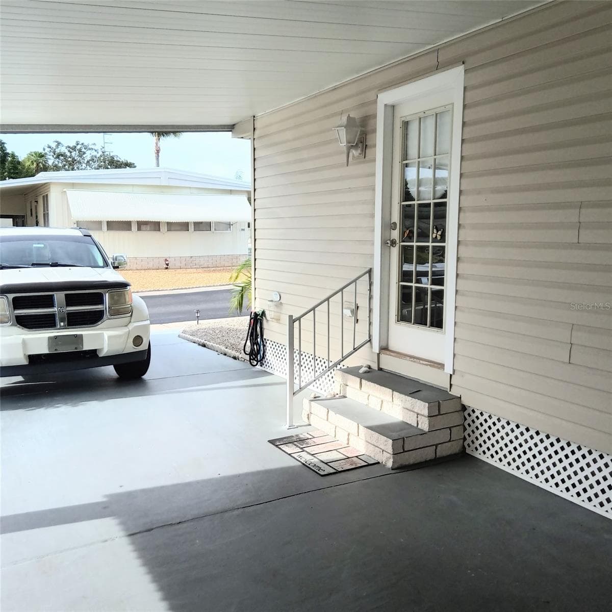 Manufactured Home at 3301 ALT 19 #293, DUNEDIN, photo 2 of 29