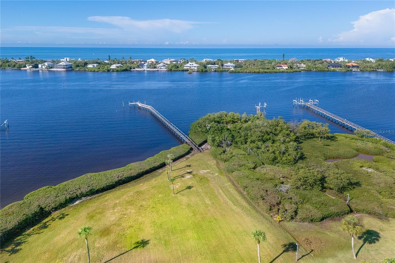 1.41 acre parcel with 175' directly on Lemon Bay - 1930 BAYSHORE DR, ENGLEWOOD