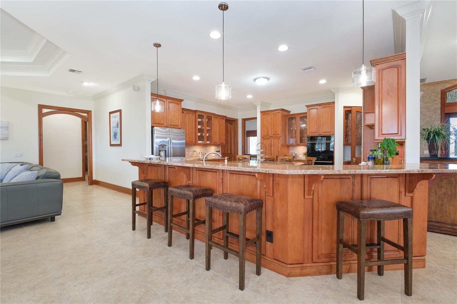 Kitchen with spacious breakfast bar area - 1930 BAYSHORE DR, ENGLEWOOD