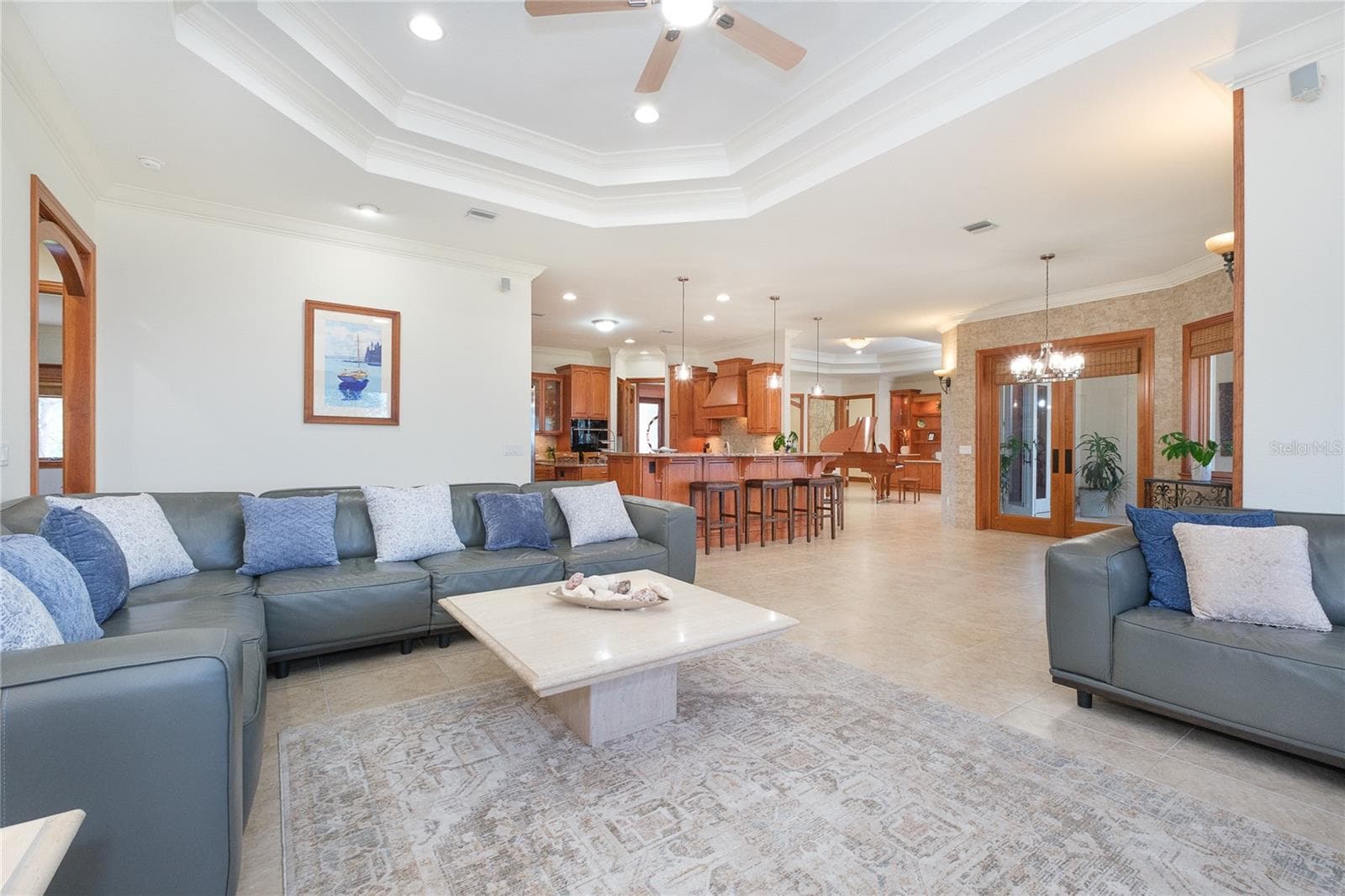 Family Room-Kitchen-Dining Area - 1930 BAYSHORE DR, ENGLEWOOD
