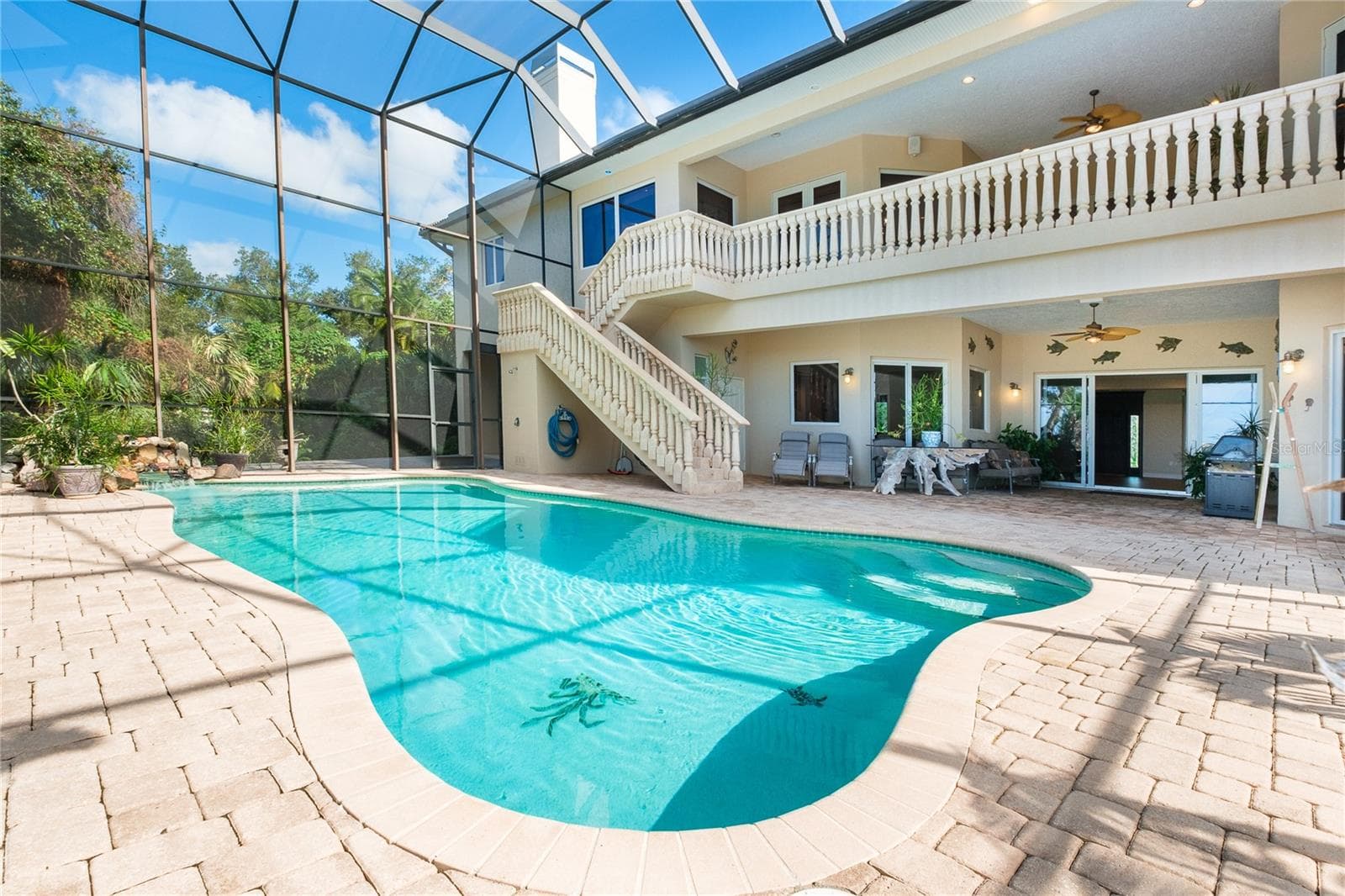 Saltwater heated pool - 1930 BAYSHORE DR, ENGLEWOOD