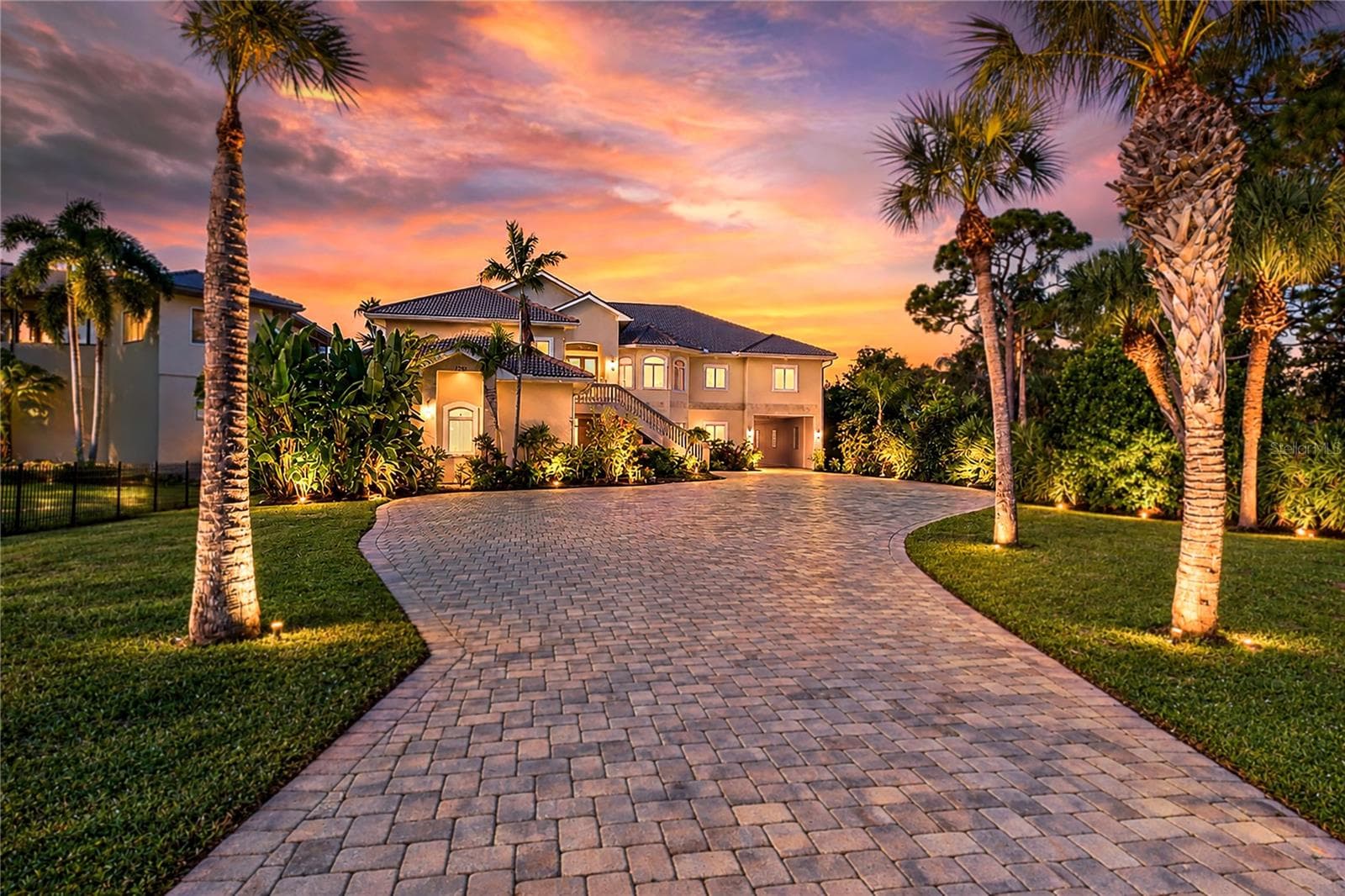 Welcome home - 1930 BAYSHORE DR, ENGLEWOOD