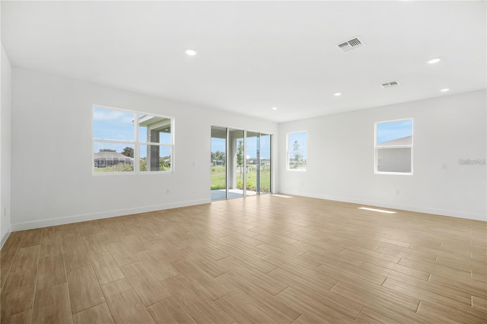 Single Family Residence at 9196 PLAYERS DR, WEEKI WACHEE, photo 21 of 32